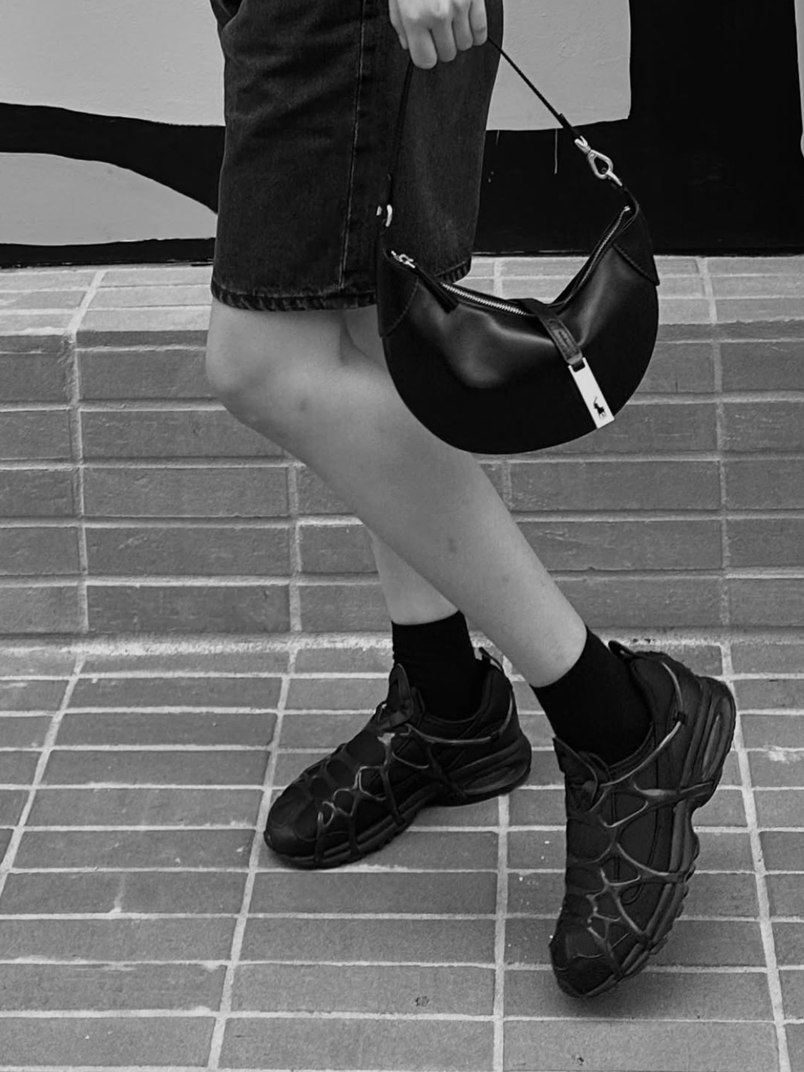 Nike Air Kukini Triple Black 착용 스타일 - 2