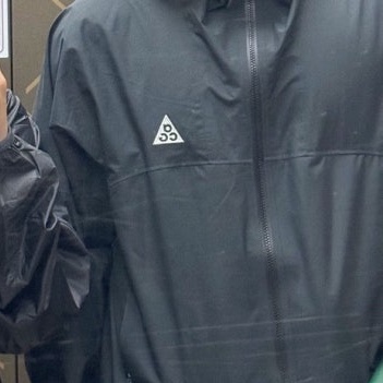 Nike ACG Cinder Cone Windproof Jacket Black - Asia 착용 스타일