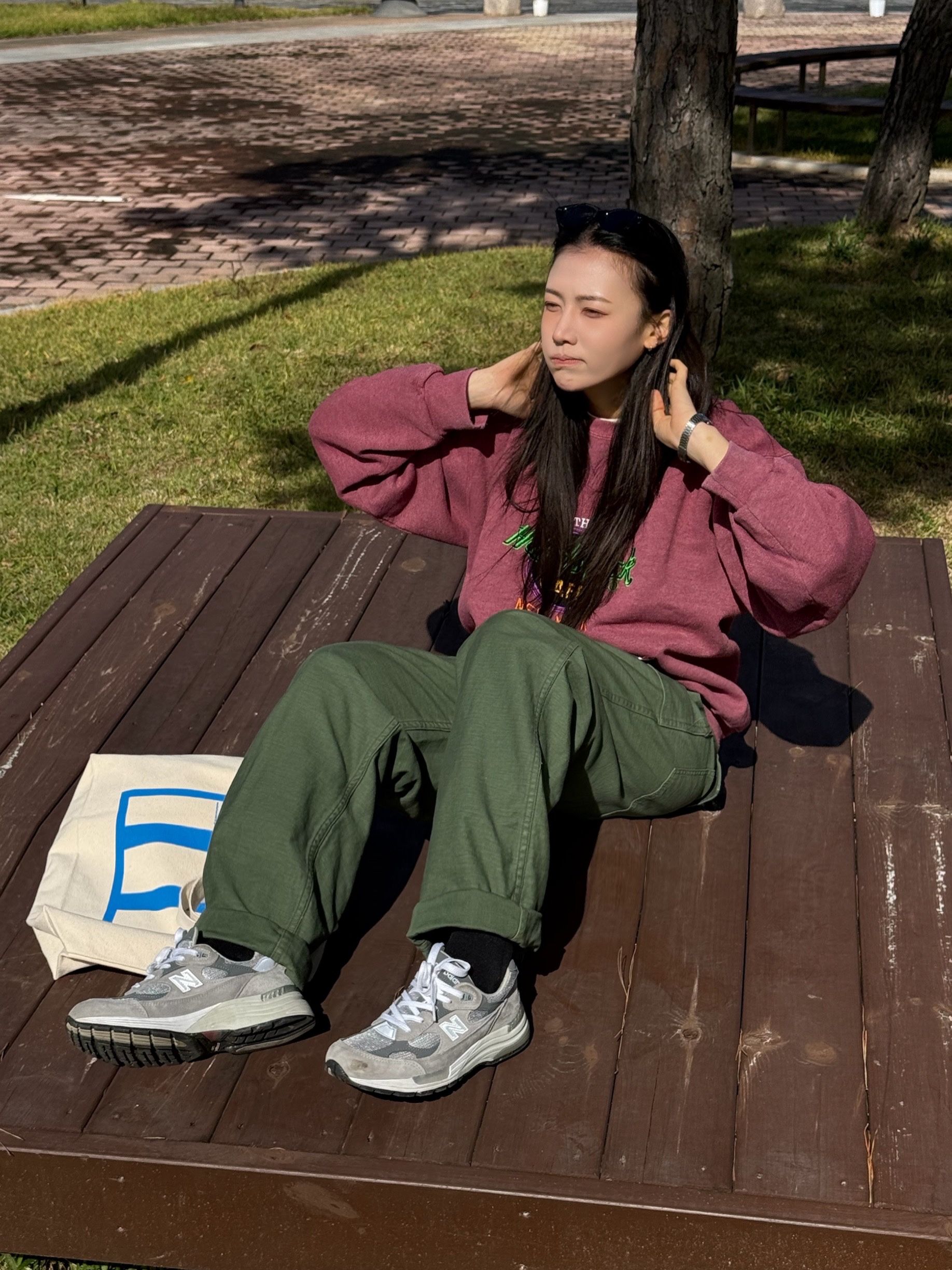 Orslow 5002 US Army Fatigue Pants Green, New Balance 992 Made in USA Grey - D Standard 착용 스타일 - 1