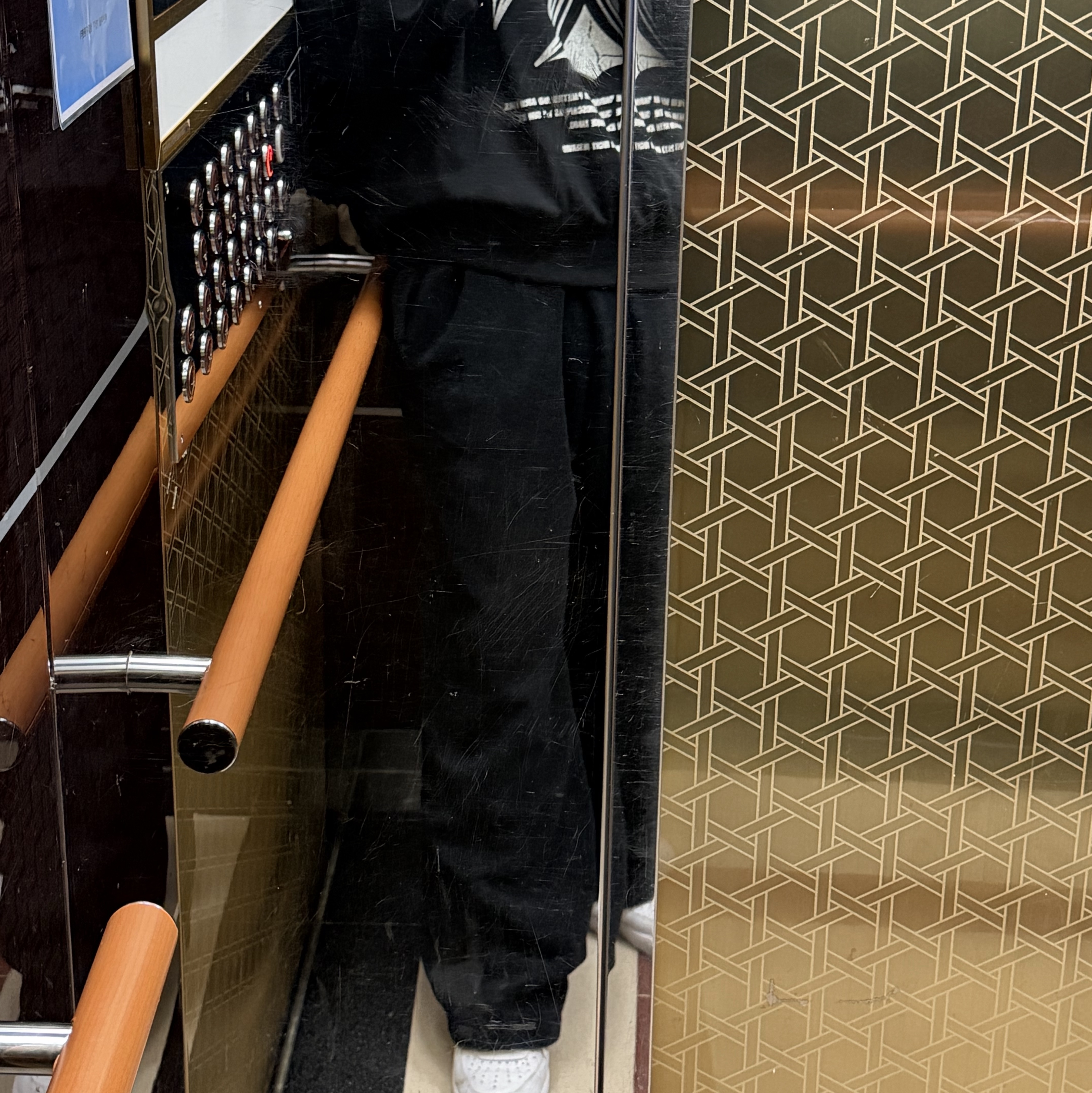Uniqlo x Needles Fleece Wide Pants Black - KR 착용 스타일