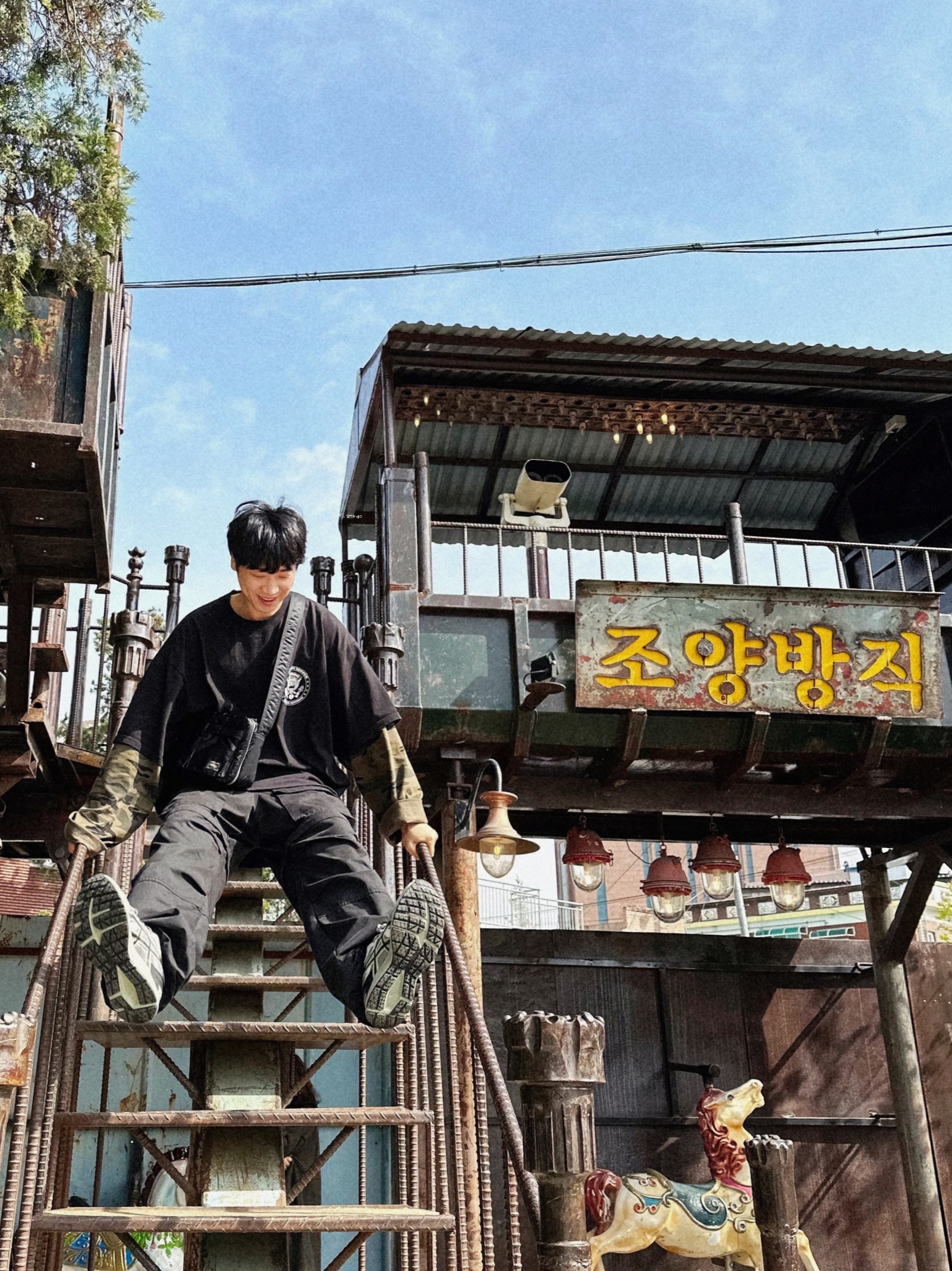 Project G/R Convertible Tactical Pants Black, Project G/R Vintage Military Layered Sleeve Camo 착용 스타일 - 2