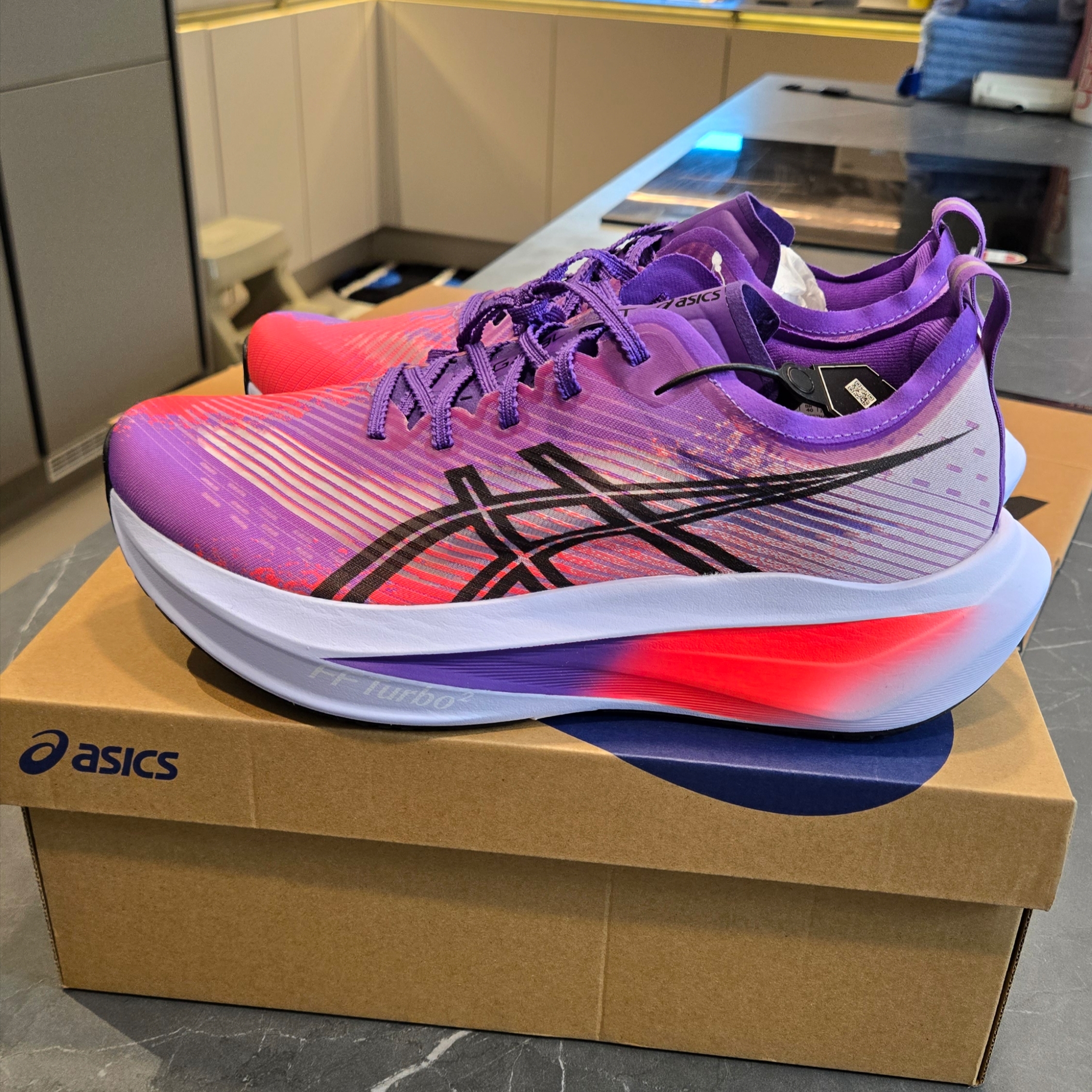 Asics Megablast Edo Purple Black 착용 스타일