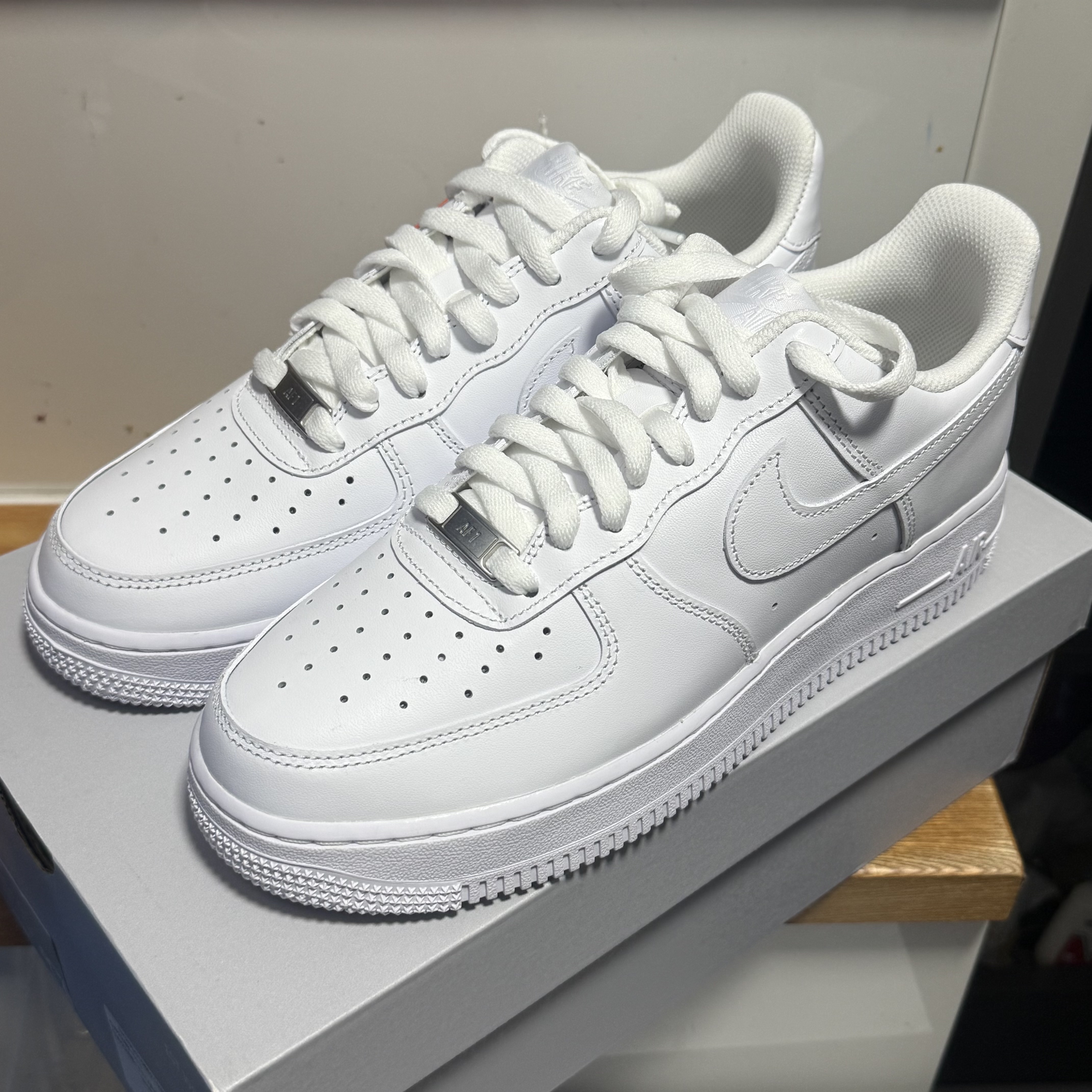 Nike Air Force 1 '07 Low White 착용 스타일