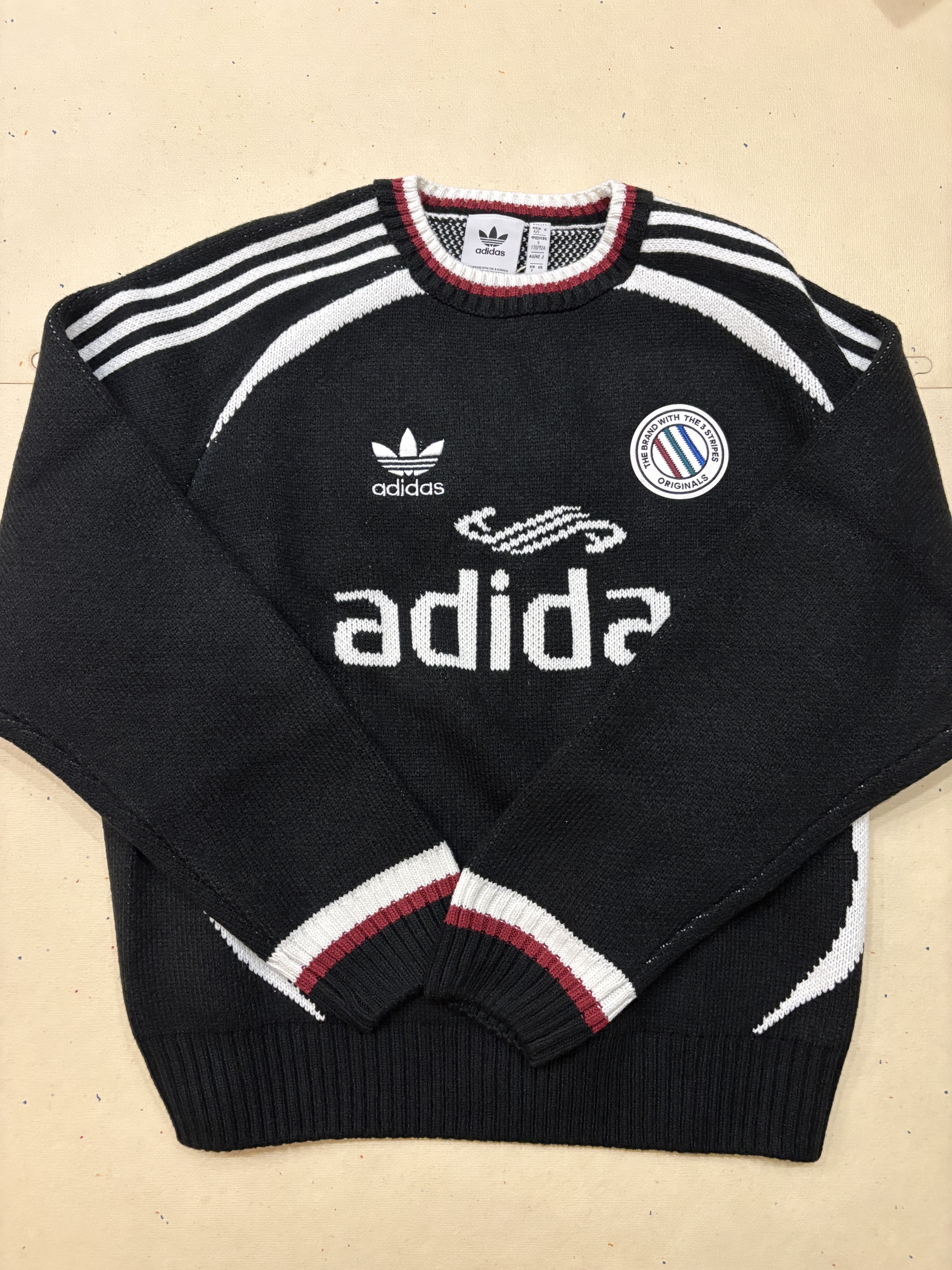 Adidas Originals Adicolor Basic Pullover Sweater Black - US Sizing 착용 스타일 - 2