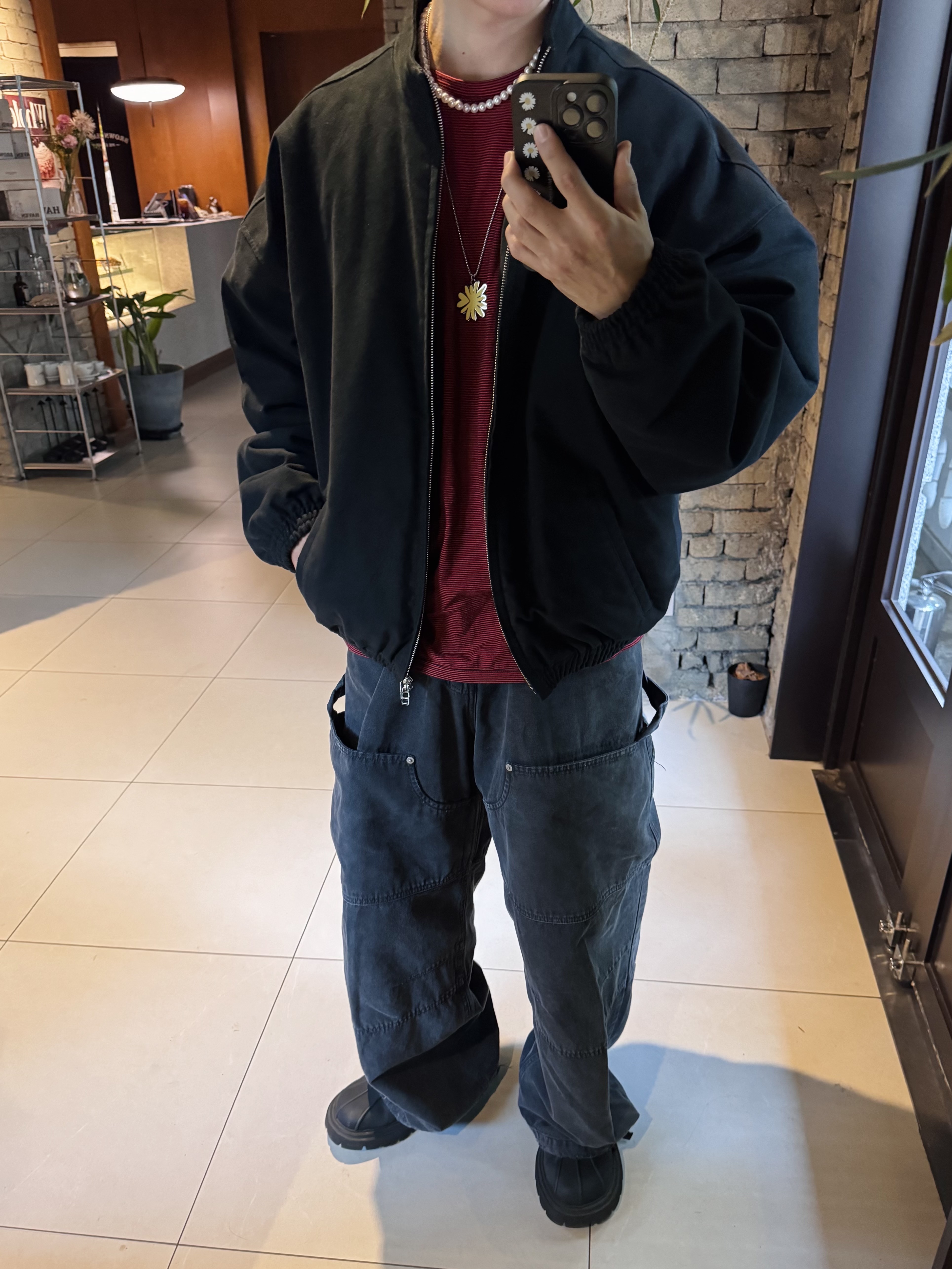 Nonnod Moleskine Bomber Jacket Matt Black, [예약 배송] MJD Stripe Finger Hole Long Sleeve Red 착용 스타일 - 2