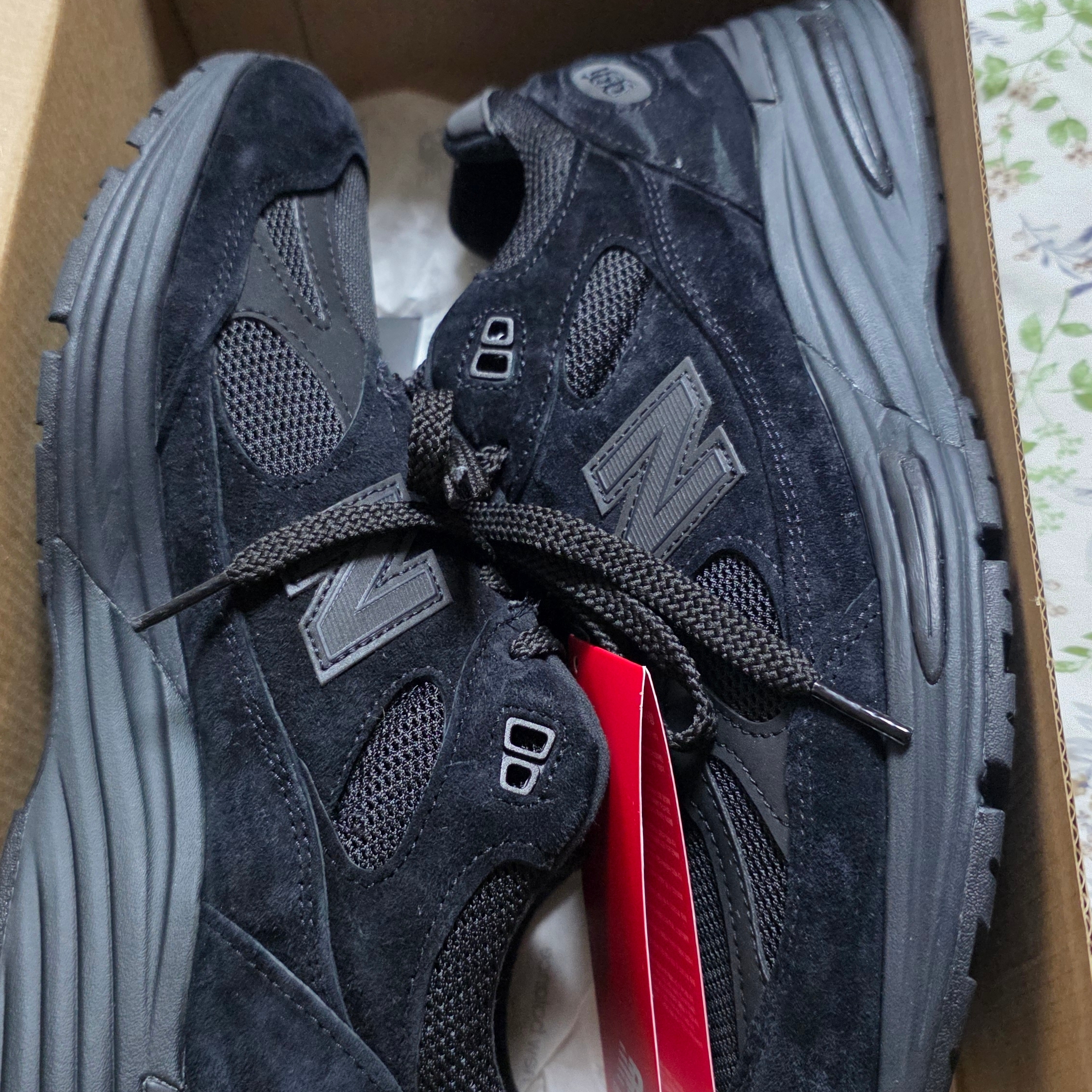 New Balance 991v2 Made in UK Black Grey 착용 스타일