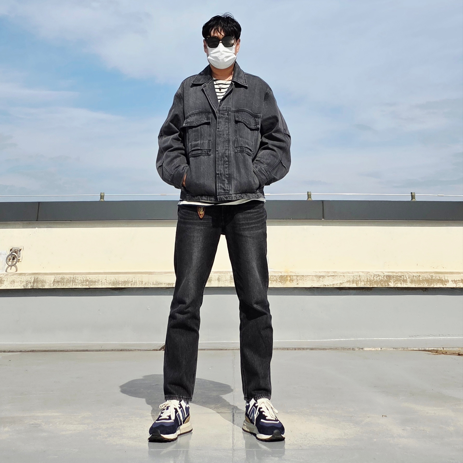 Ogarp Metal Keyring Silver, New Balance 574 Legacy Navy 착용 스타일 - 3