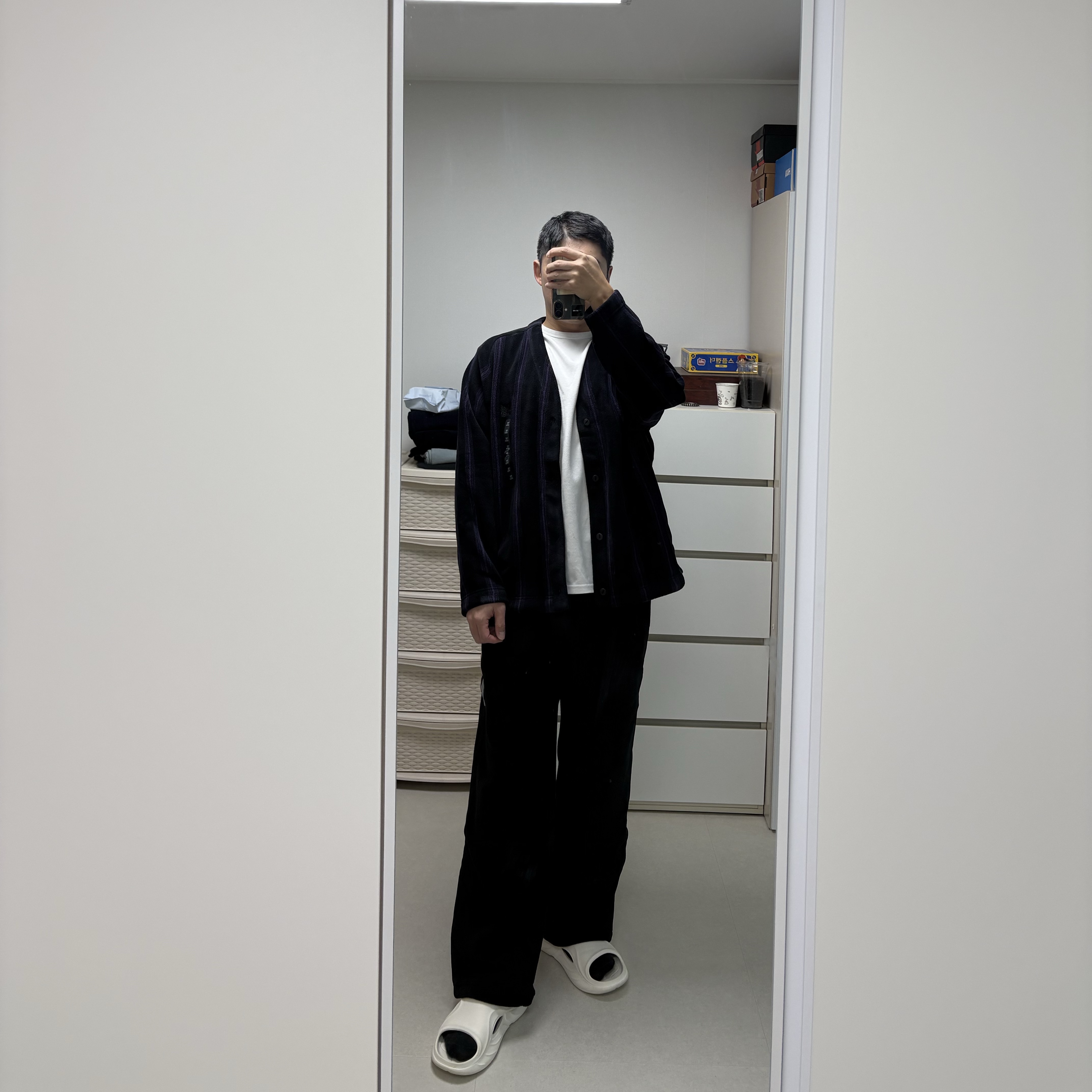 Uniqlo x Needles Fleece Oversized Cardigan Black - KR 착용 스타일