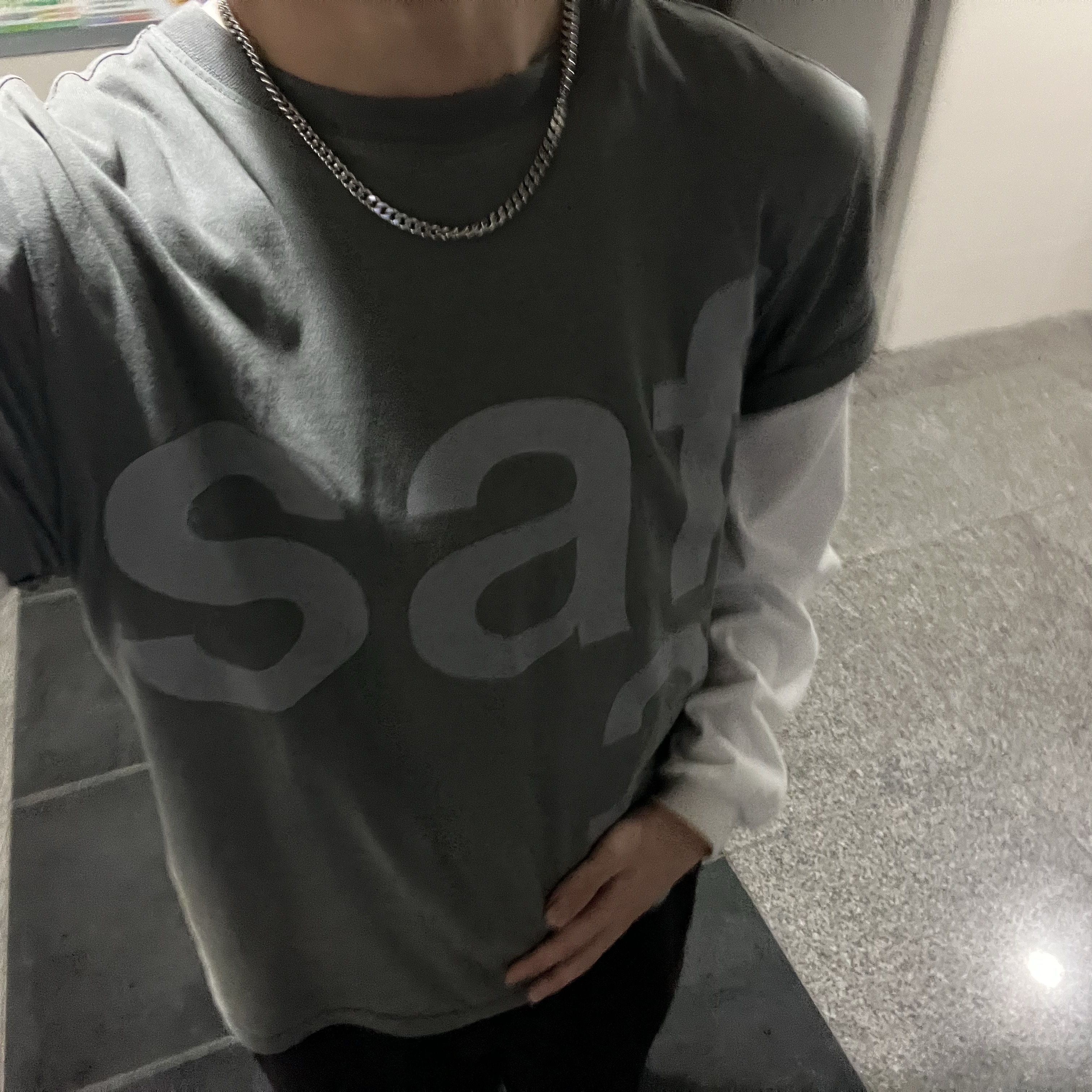 [KREAM 단독] Safarispot Basic Safari T-Shirt Charcoal 착용 스타일