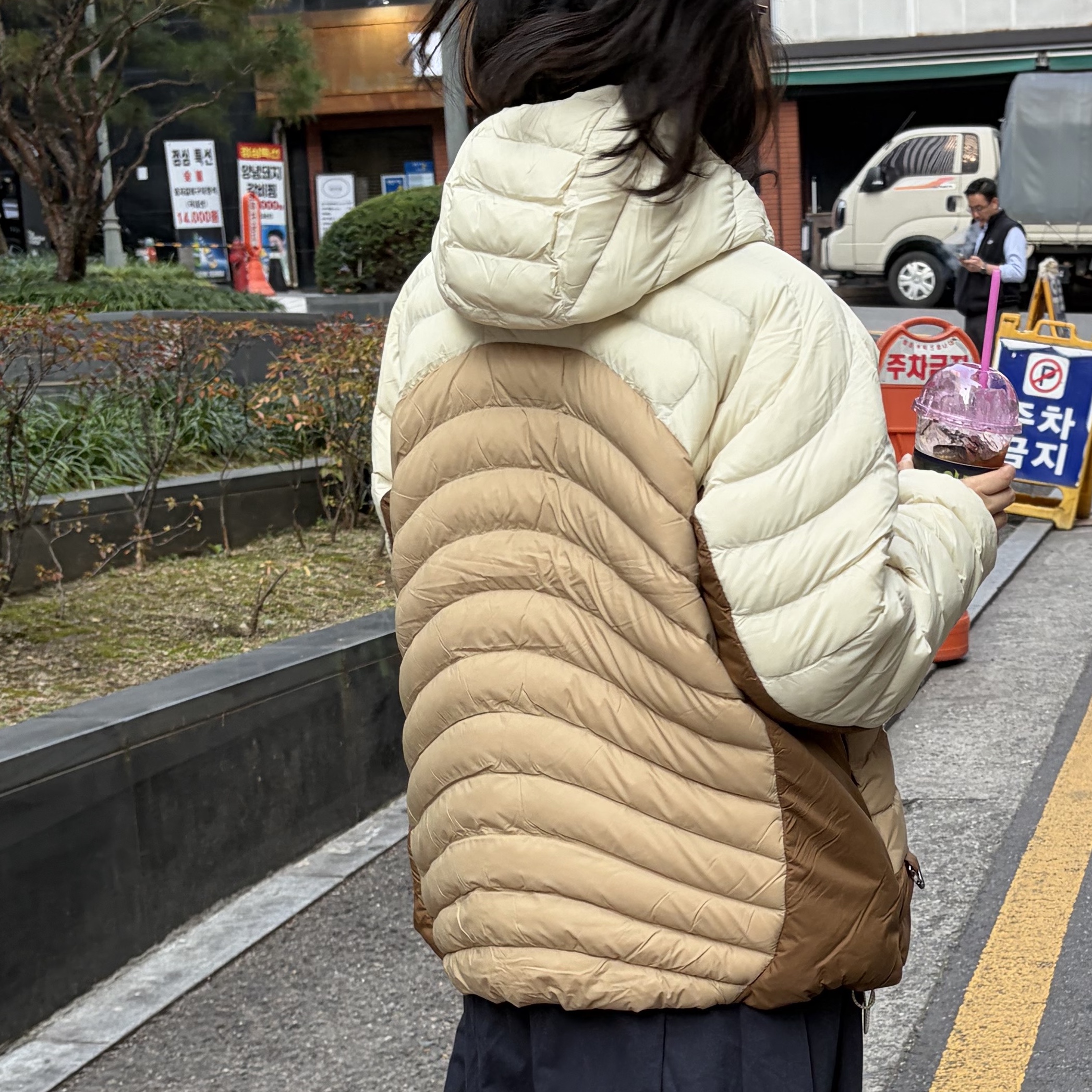 Nike ACG Lava Flow Therma-Fit ADV Jacket Light Khaki Parachute Beige - Asia 착용 스타일