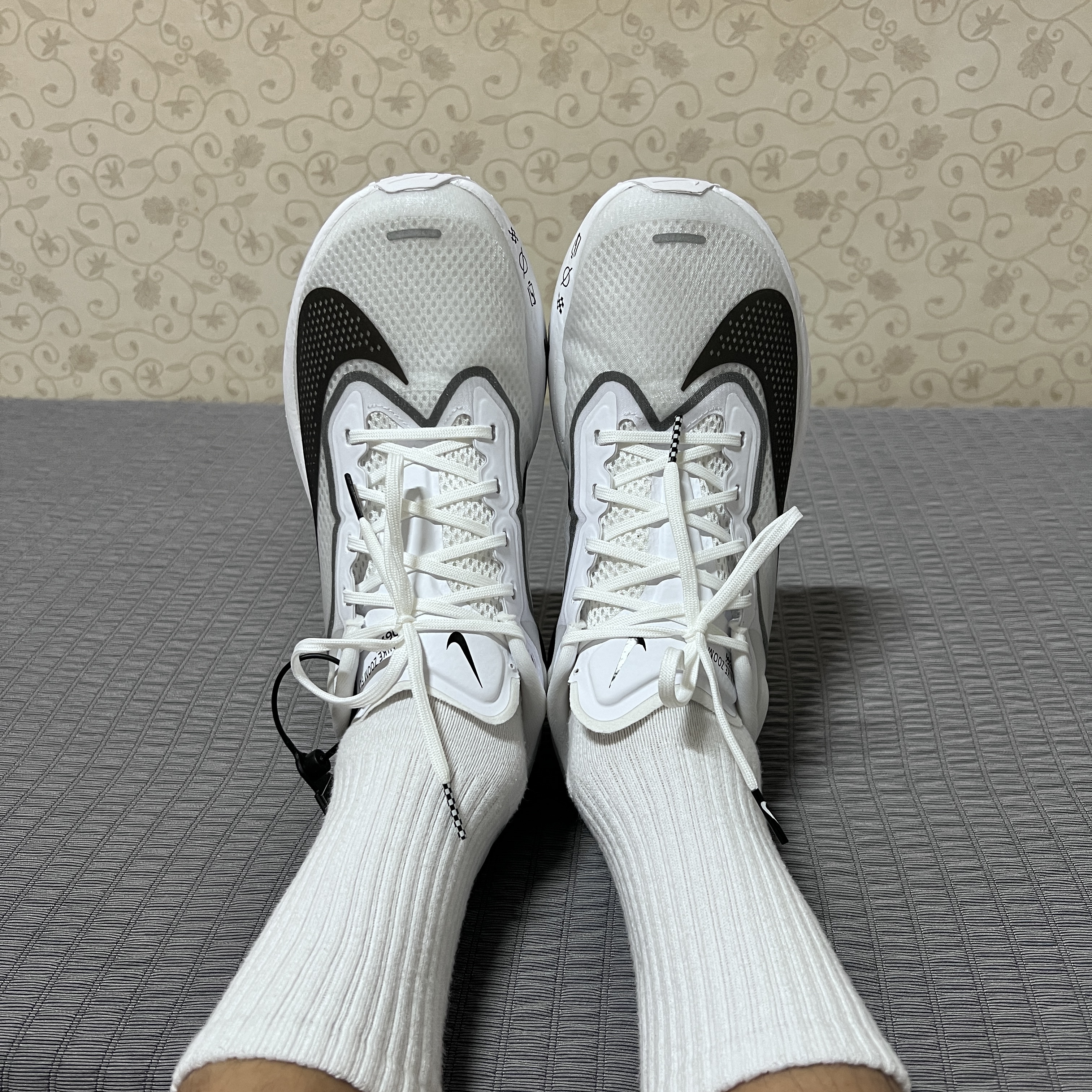 Nike Zoom Fly 6 White Smoke Grey 착용 스타일