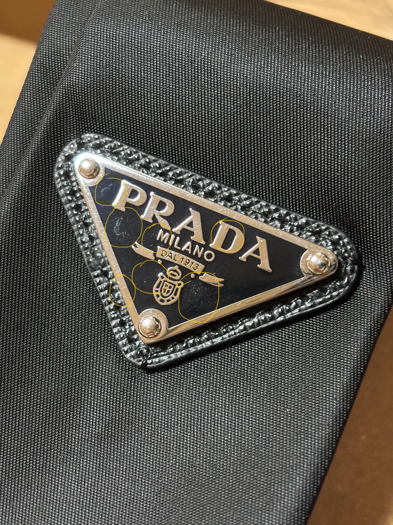 Prada Re-Nylon Gabardine Tie Black 착용 스타일 - 1