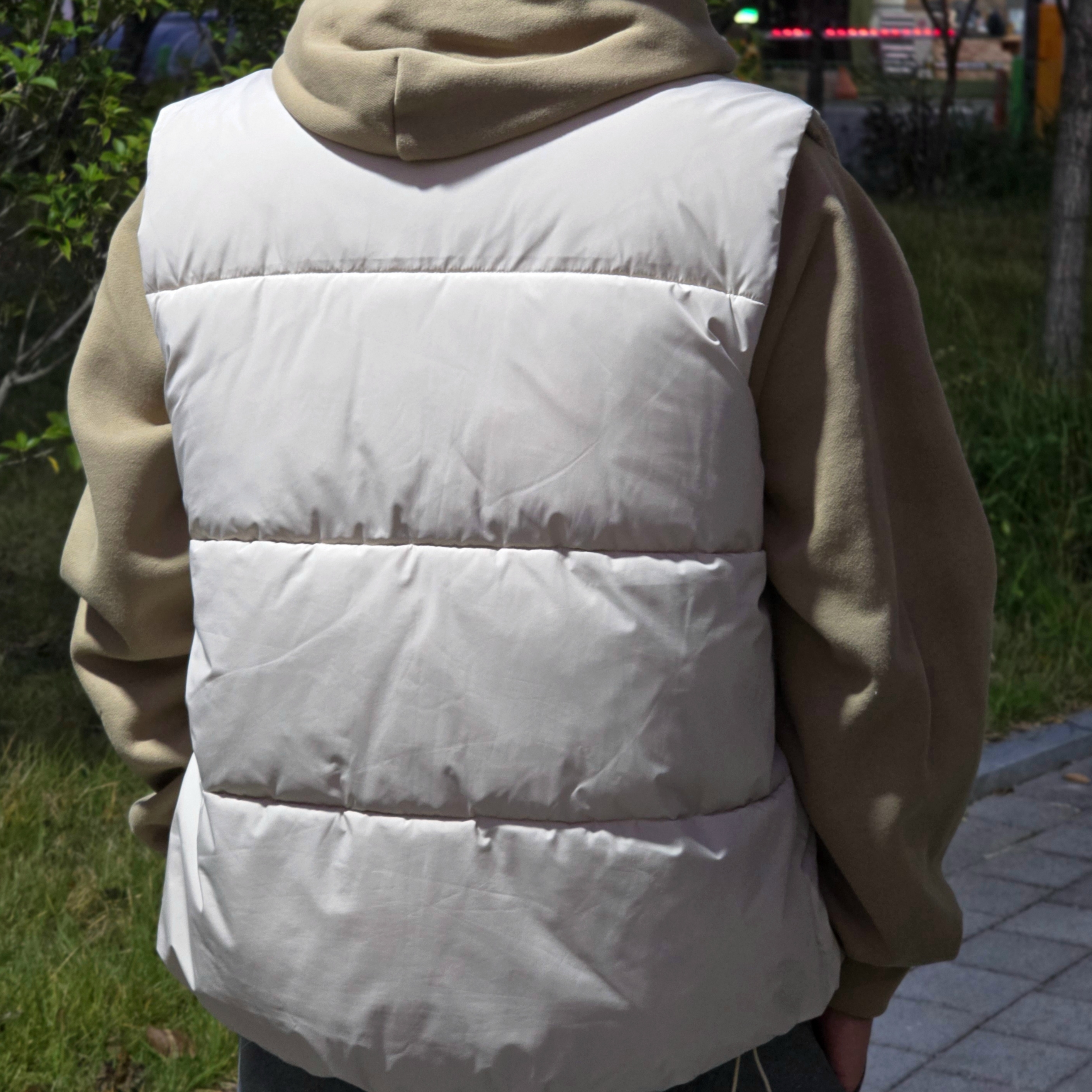 Essentials Hoodie Oak - 22SS 착용 스타일 - 2