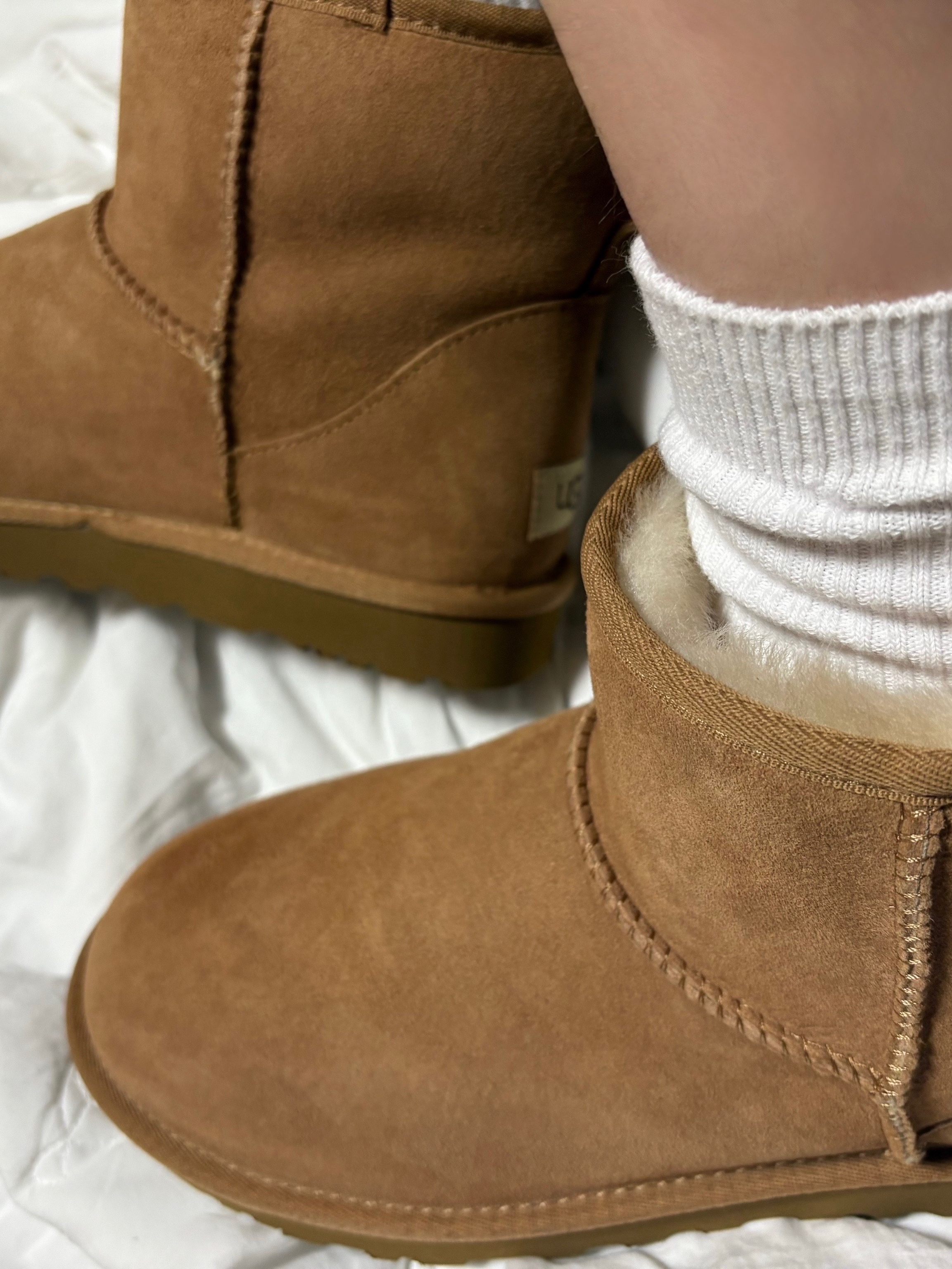UGG Classic Mini Boots Chestnut 착용 스타일 - 2