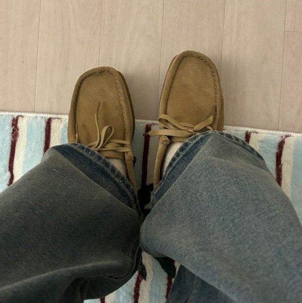 Clarks Wallabee Cola 착용 스타일