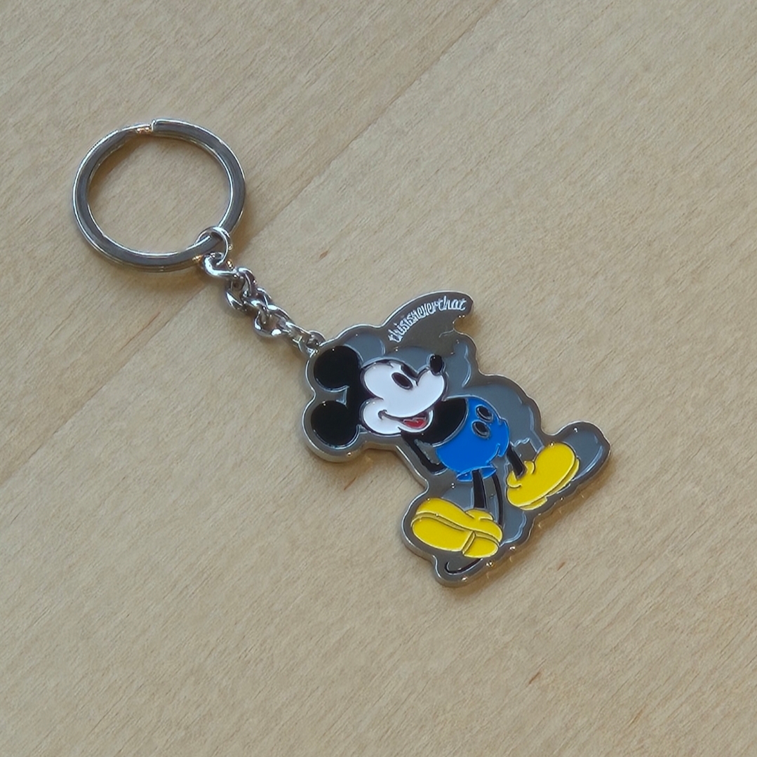 Thisisneverthat x Disney Mickey Key Chain Silver 착용 스타일