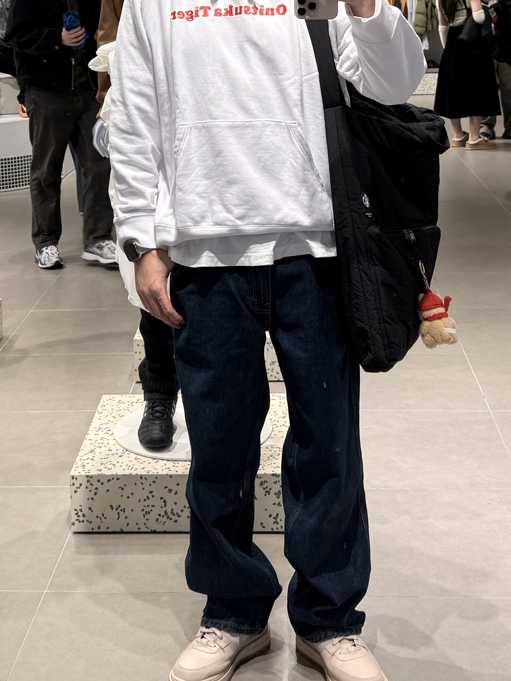 Levi's Silvertab Baggy Carpenter Jeans Dark Indigo 착용 스타일