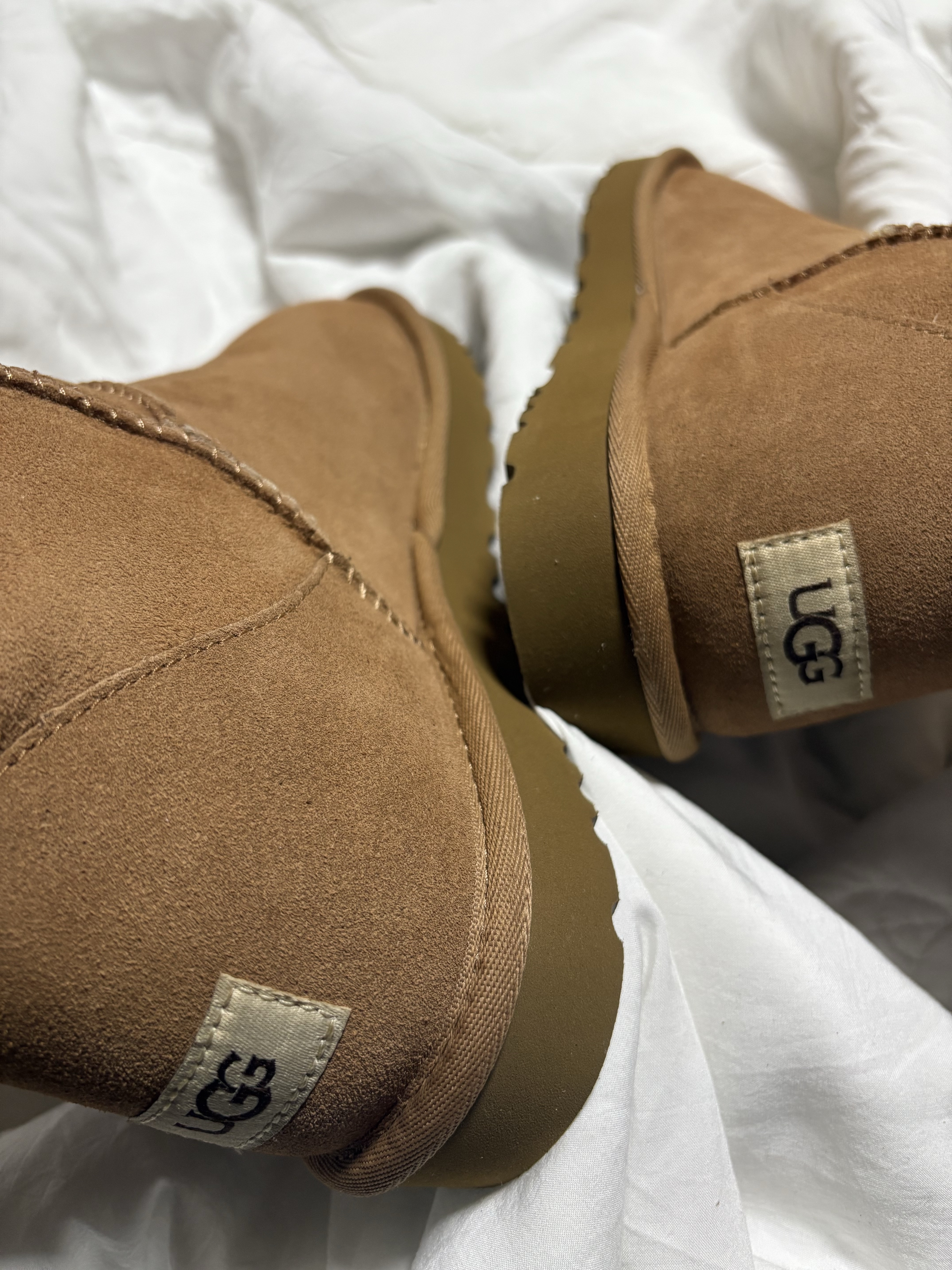 UGG Classic Mini Boots Chestnut 착용 스타일 - 1