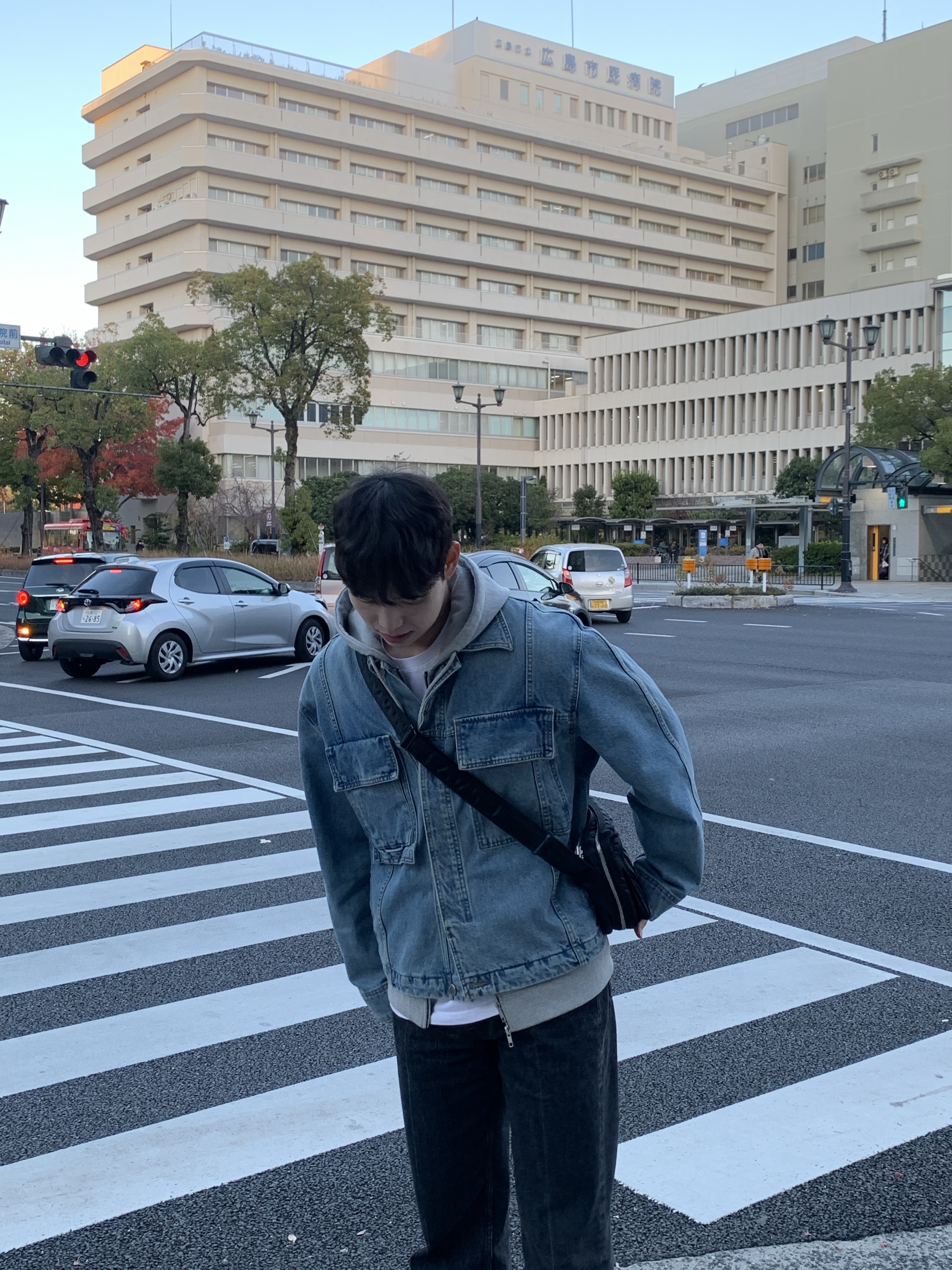 Solid Homme Denim Washing Jumper Grey - 23SS, Porter Tanker Shoulder Bag S Black 착용 스타일 - 2
