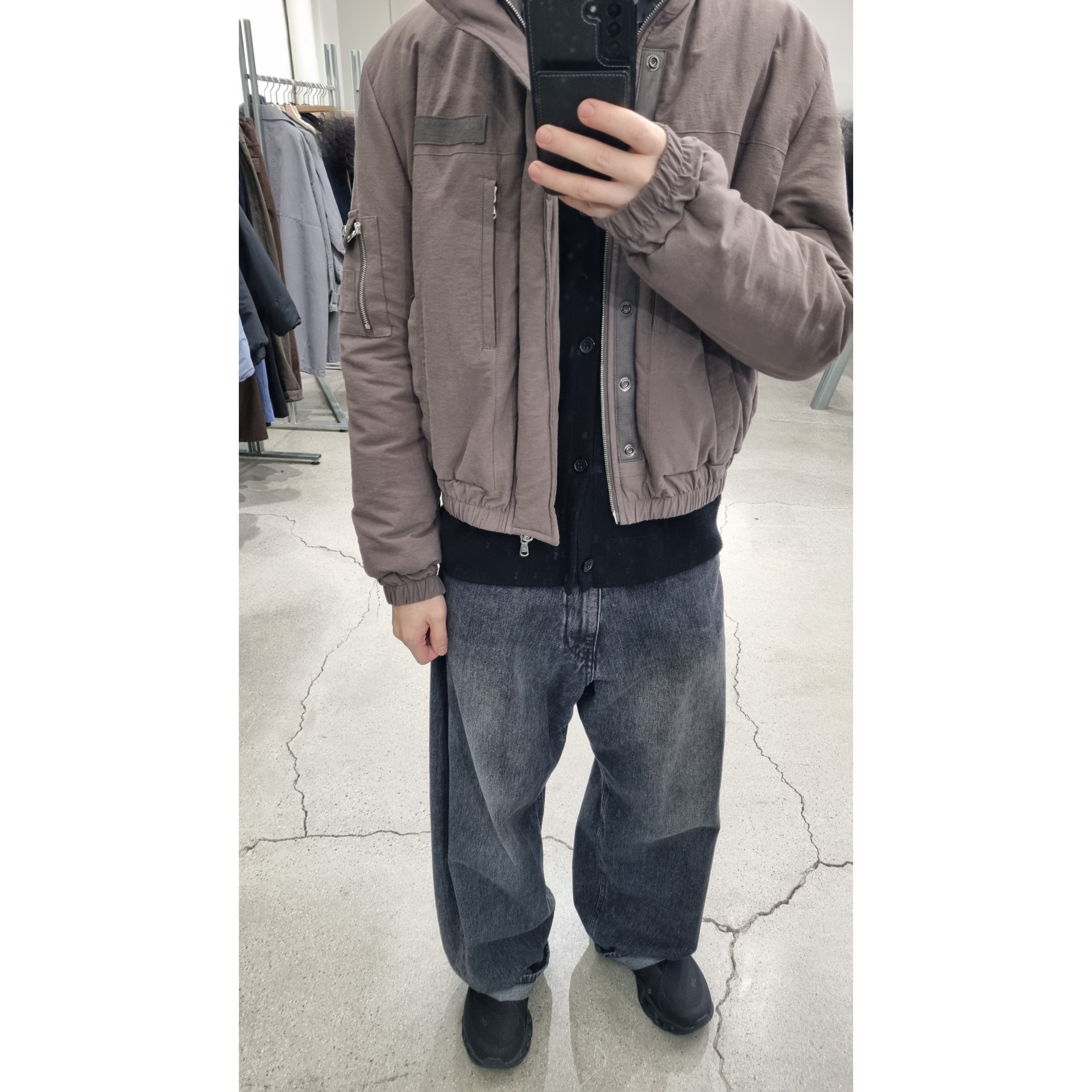 On Running x Post Archive Faction (Paf) Cloudmonster 2 Black Magnet 착용 스타일