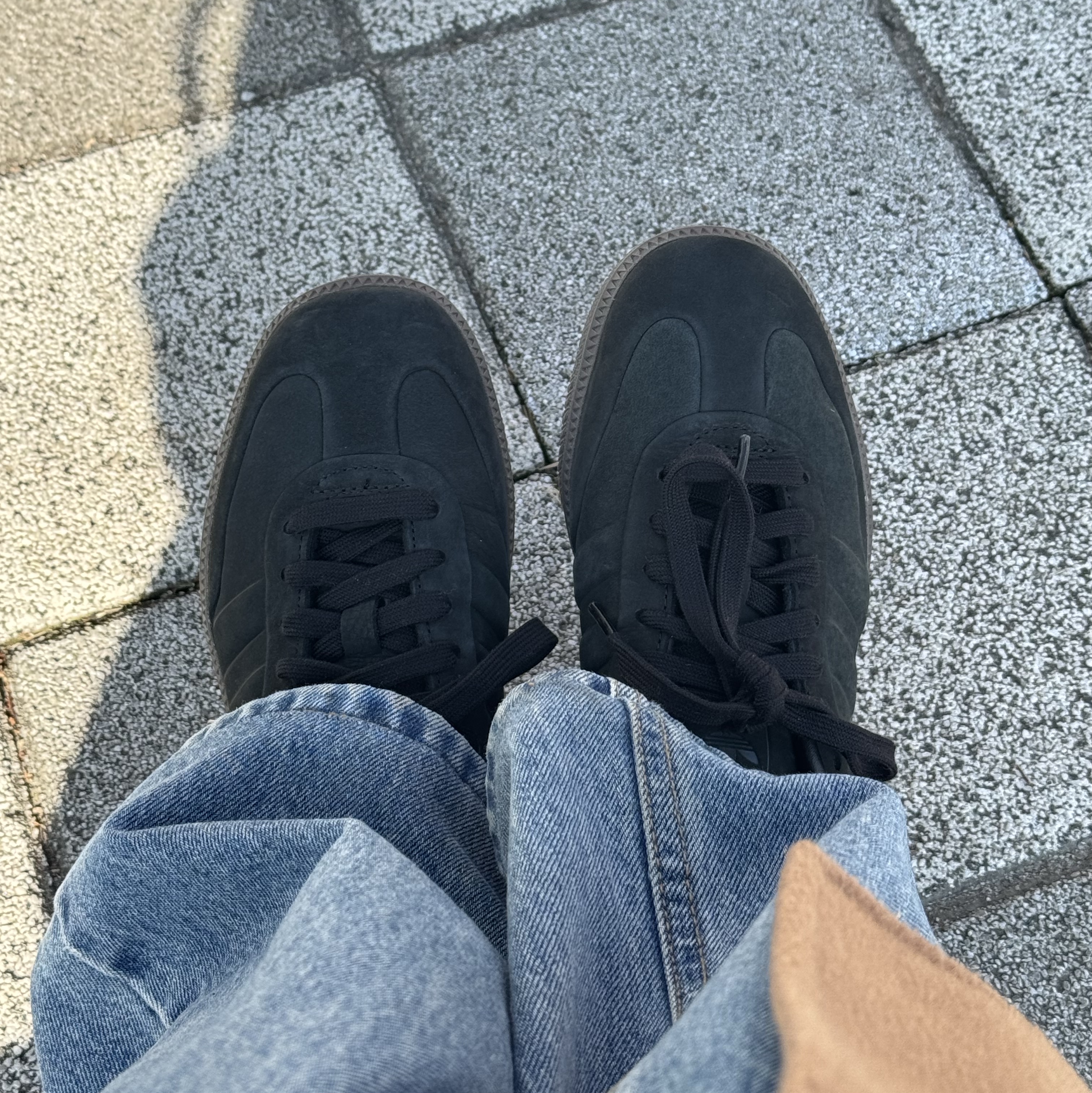 Adidas Samba OG Core Black Gum 착용 스타일 - 1