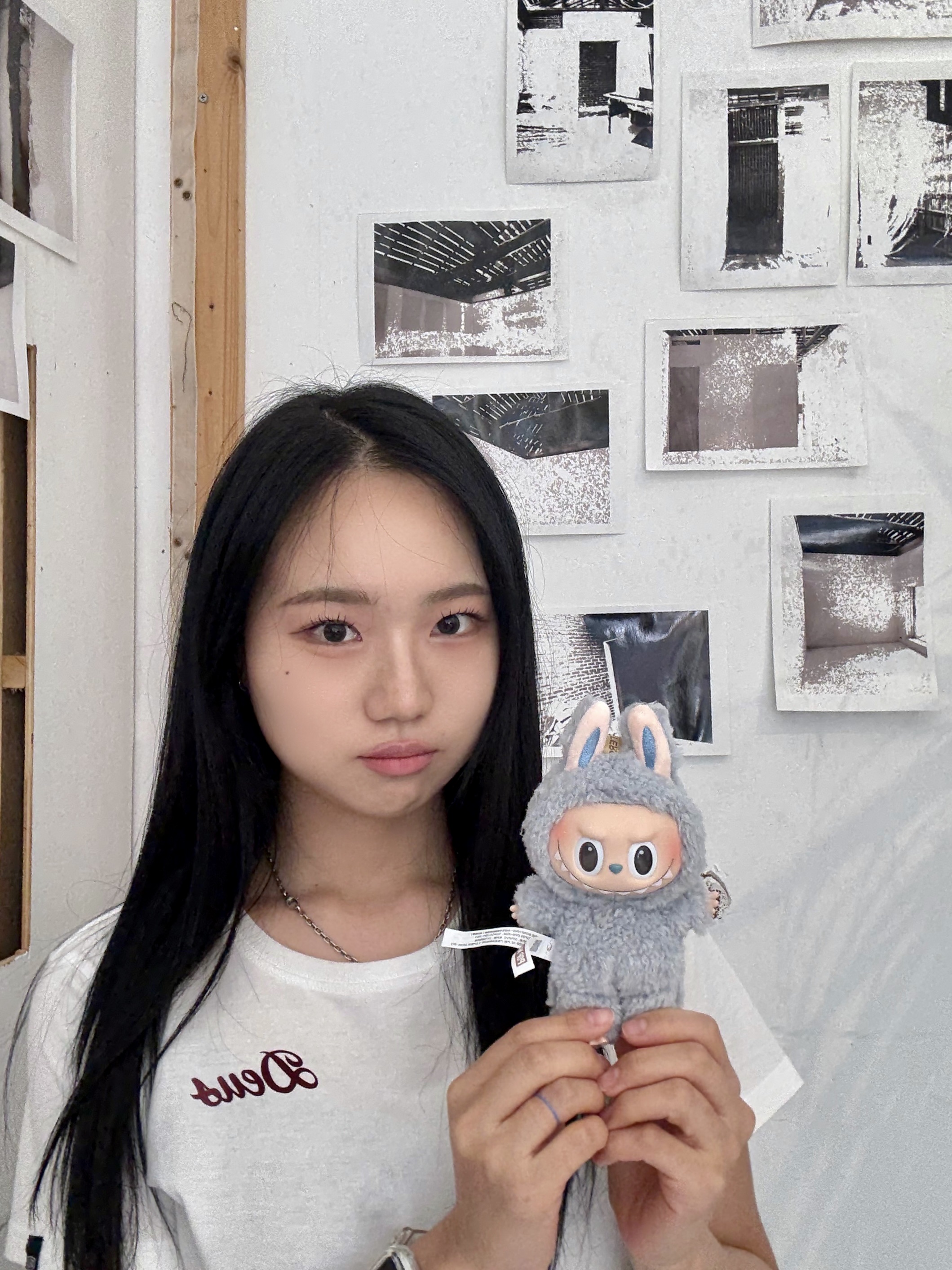 Pop Mart Labubu The Monsters Labubu Tasty Macarons Series Sea Salt Coconut Keyring (Opened Case) 착용 스타일 - 1