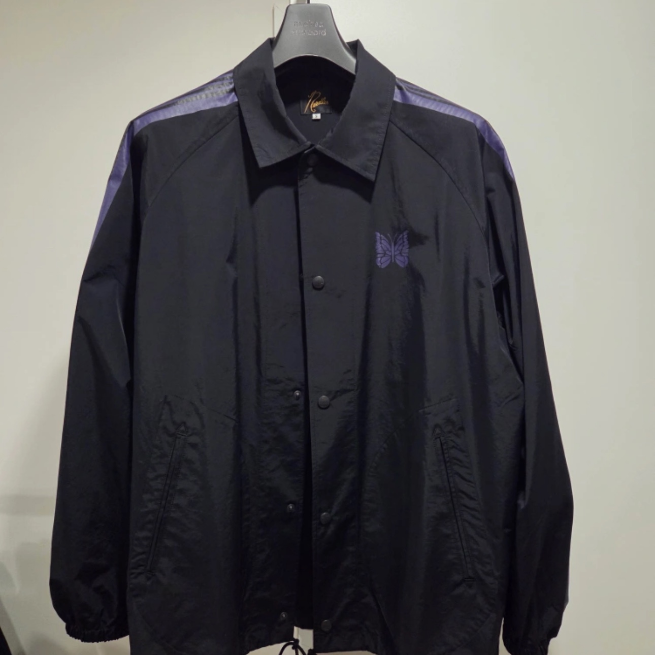 Needles x Freak's Store Track Jacket Poly Smooth Black Purple 착용 스타일