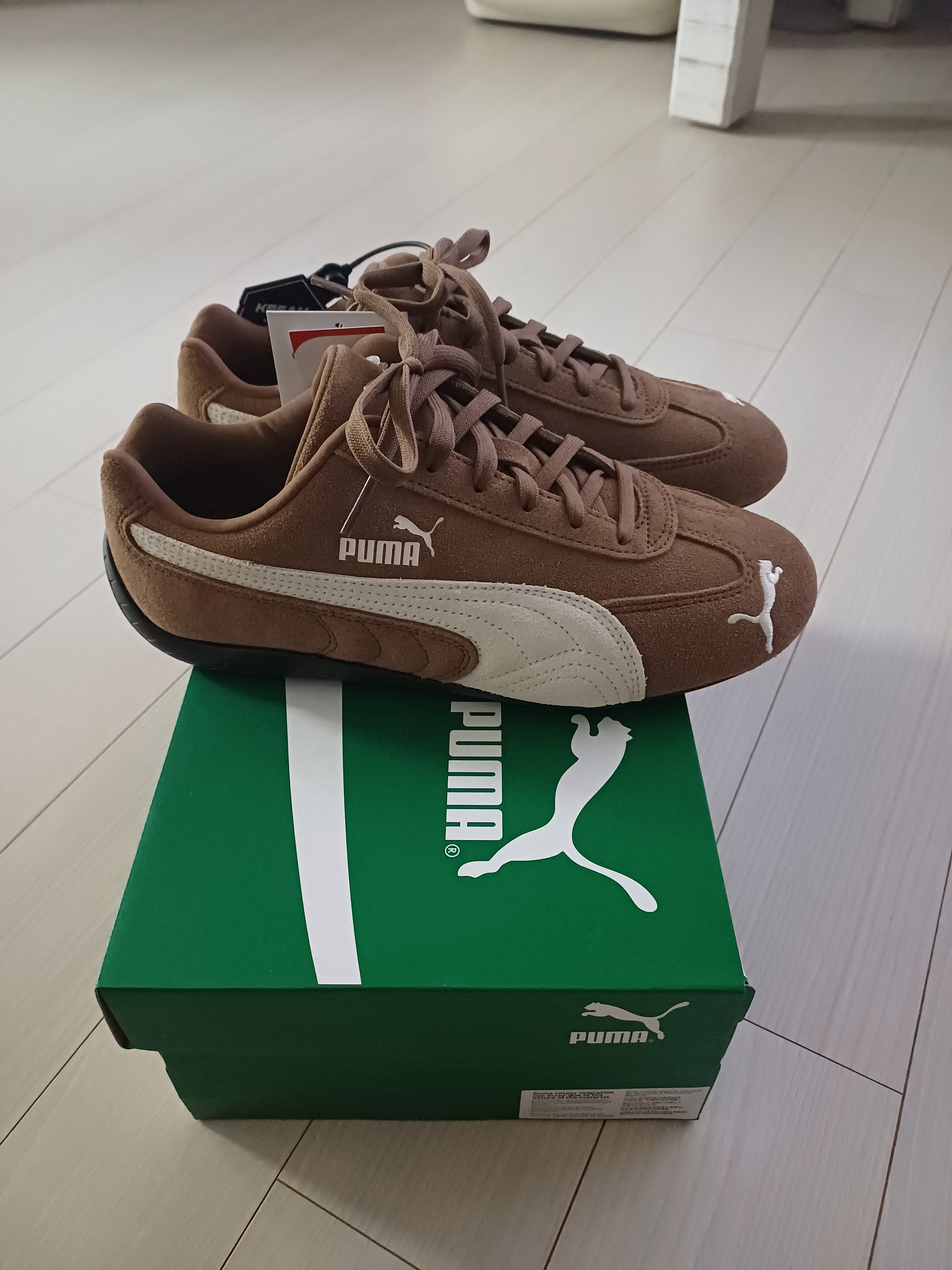 Puma Speedcat OG Haute Coffee Frosted Ivory 착용 스타일 - 4