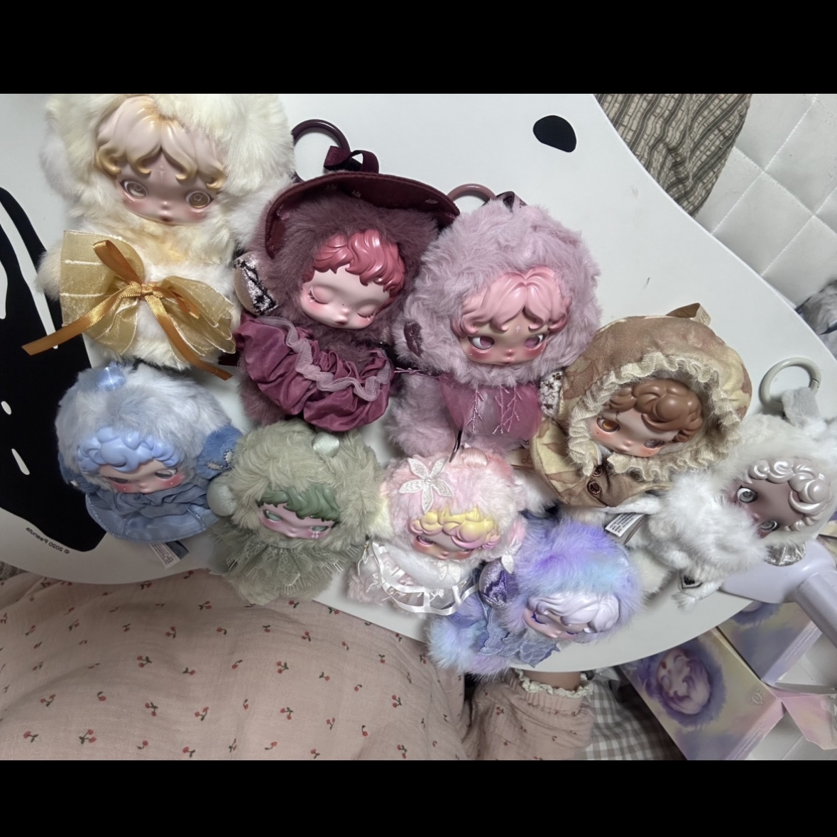 Pop Mart Skullpanda L’Impressionnisme Series Plush Doll (9 Blind Boxes) 착용 스타일