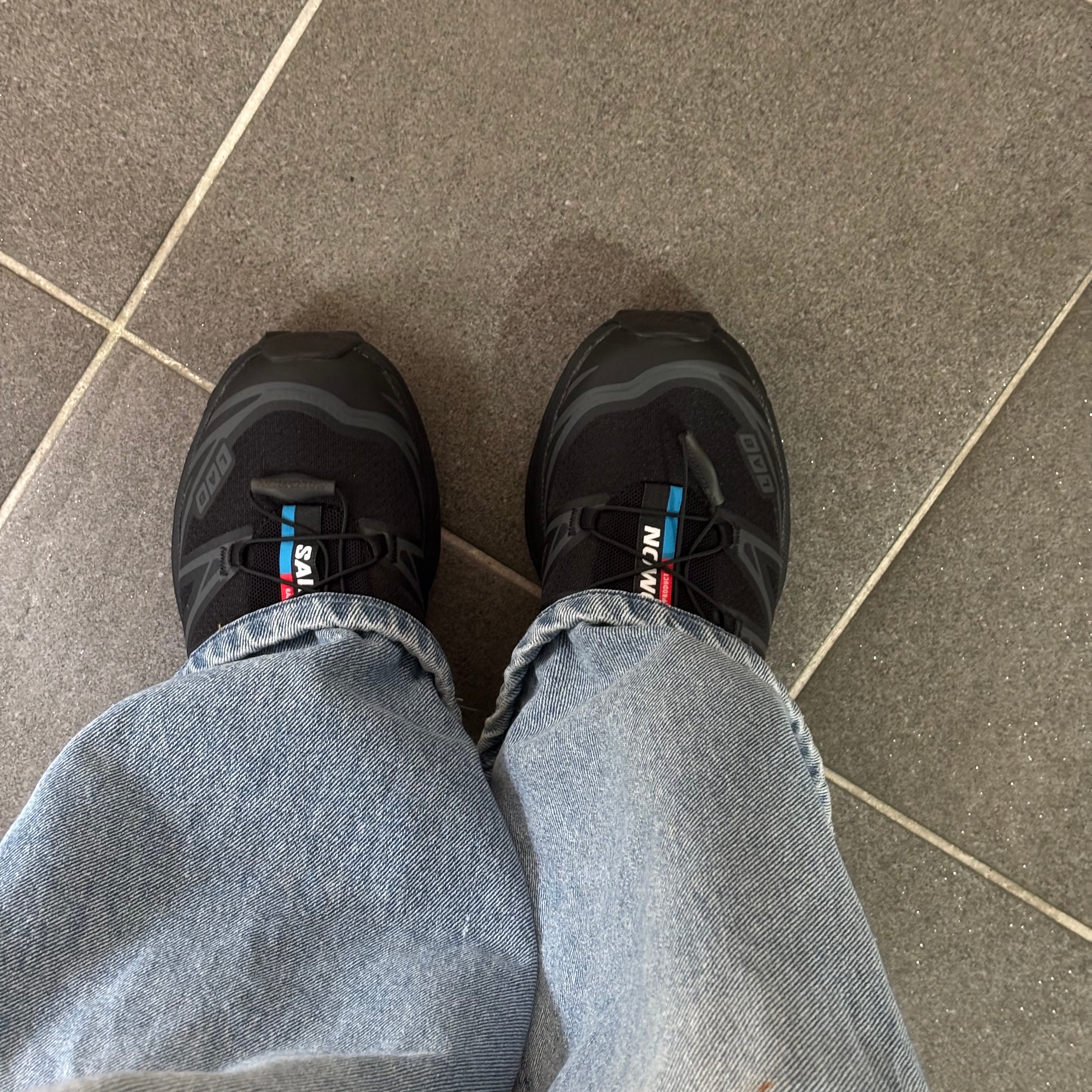 Salomon XT-6 ADV Black 착용 스타일