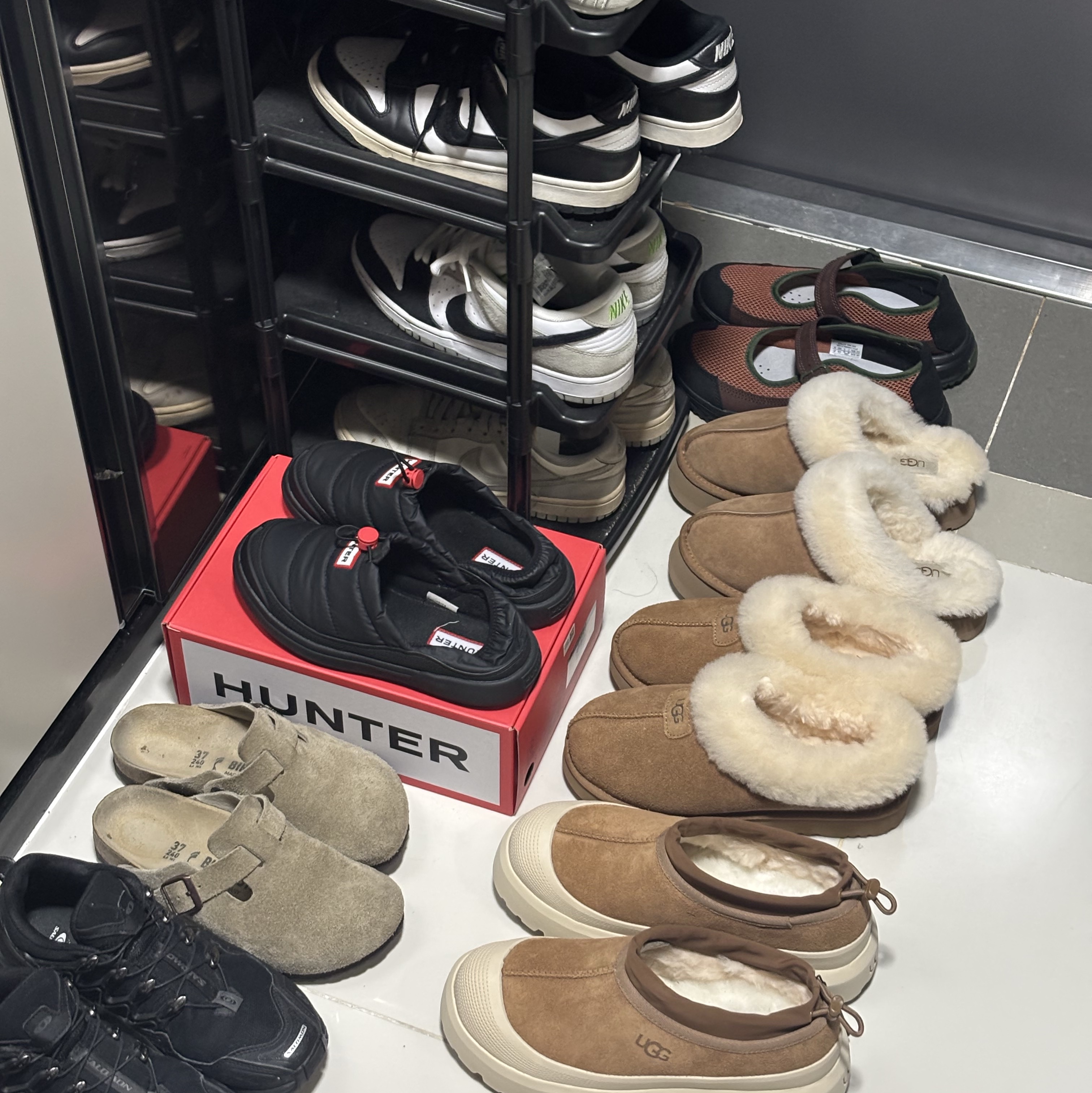 UGG Tasman Weather Hybrid Chestnut Whitecap, (W) UGG Disquette Slipper Chestnut 착용 스타일