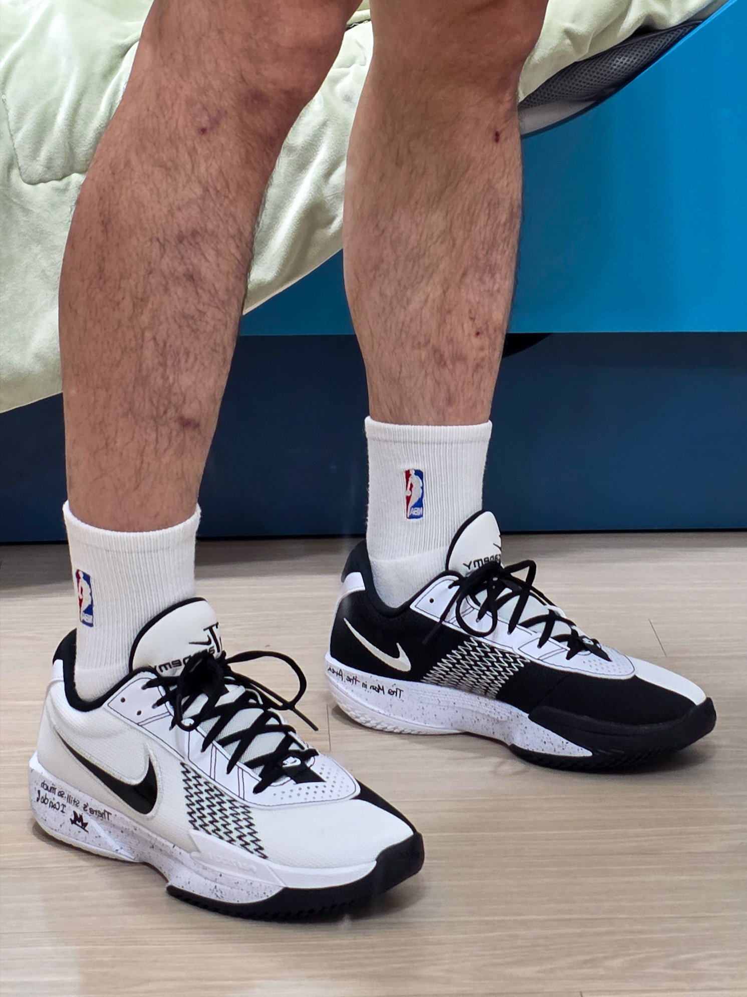 Nike Air Zoom G.T. Cut Academy EP White Black 착용 스타일 - 8