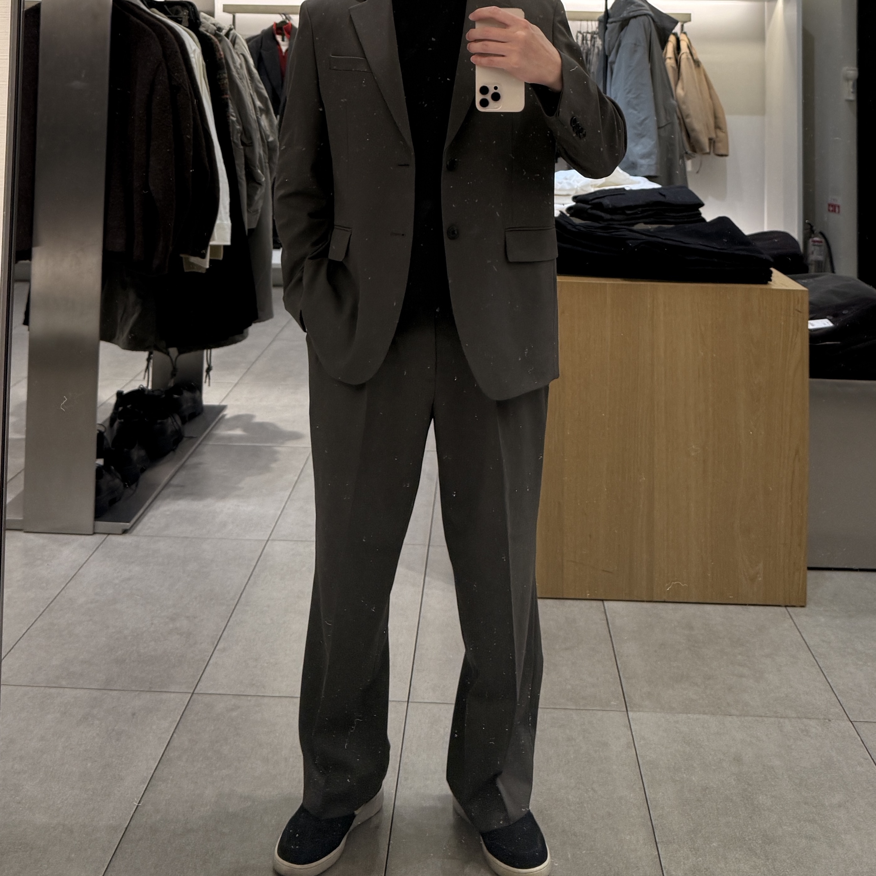 Musinsa Standard Cooltandard Relaxed Basic Blazer Black, Musinsa Standard Cooltandard Wide Hidden Banding Slacks Black 착용 스타일