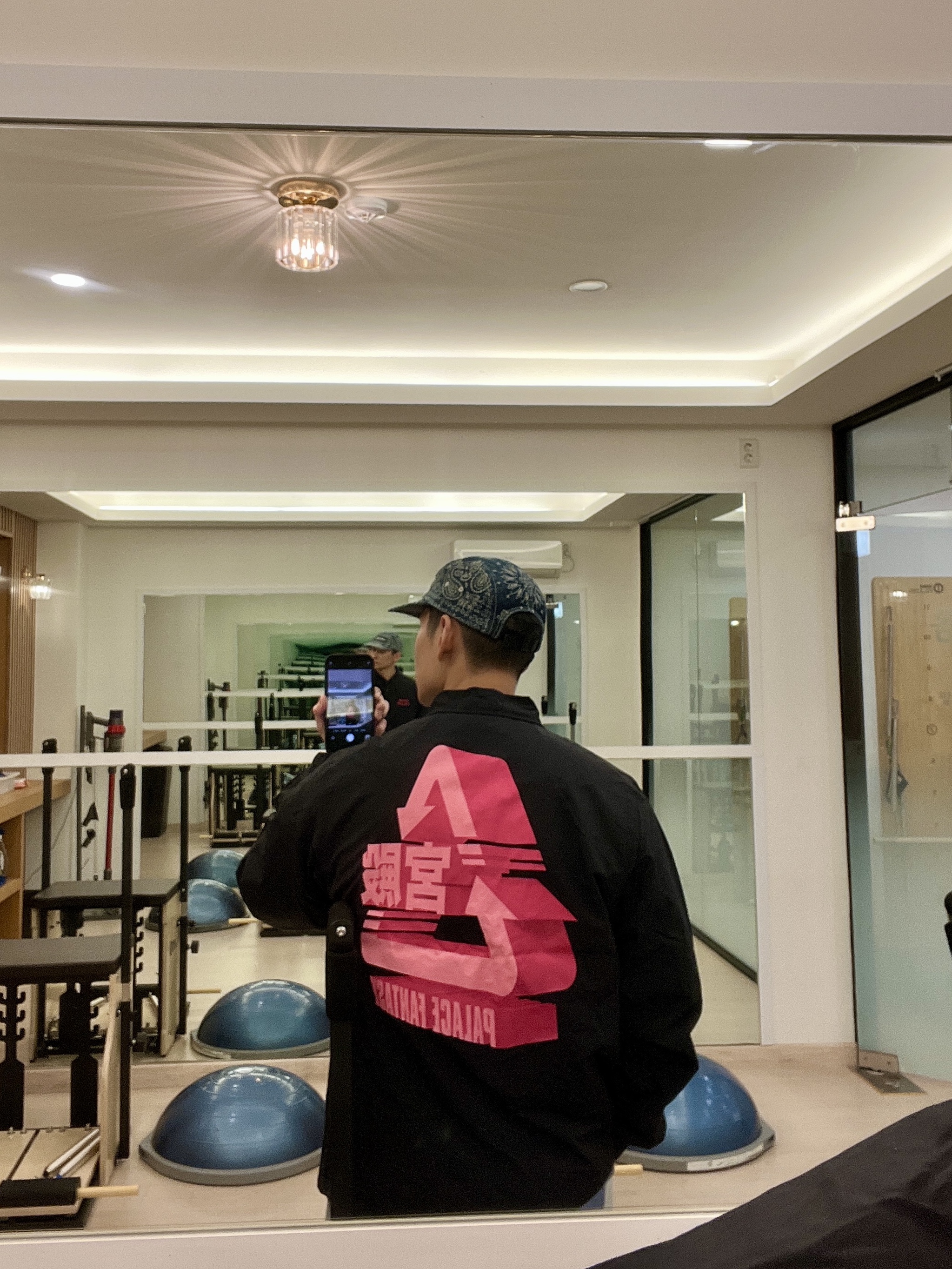 Palace x Sci-Fi Fantasy Tri Coach Jacket Black - 25SS 착용 스타일