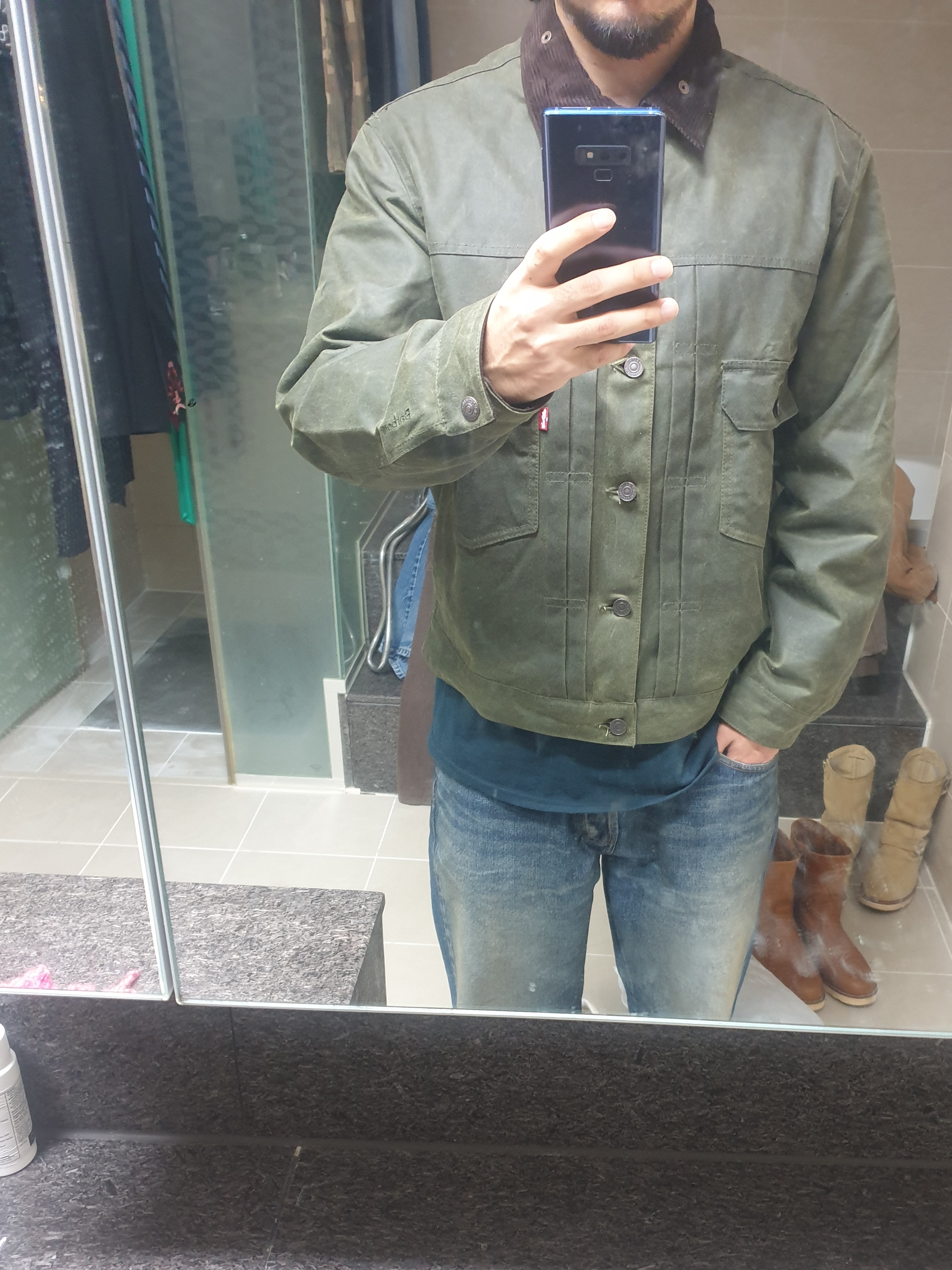 Levi's x Barbour Type II Waxed Jacket Olive Wax, Supreme Distressed Loose Fit Selvedge Jean Washed Indigo - 25SS 착용 스타일 - 2