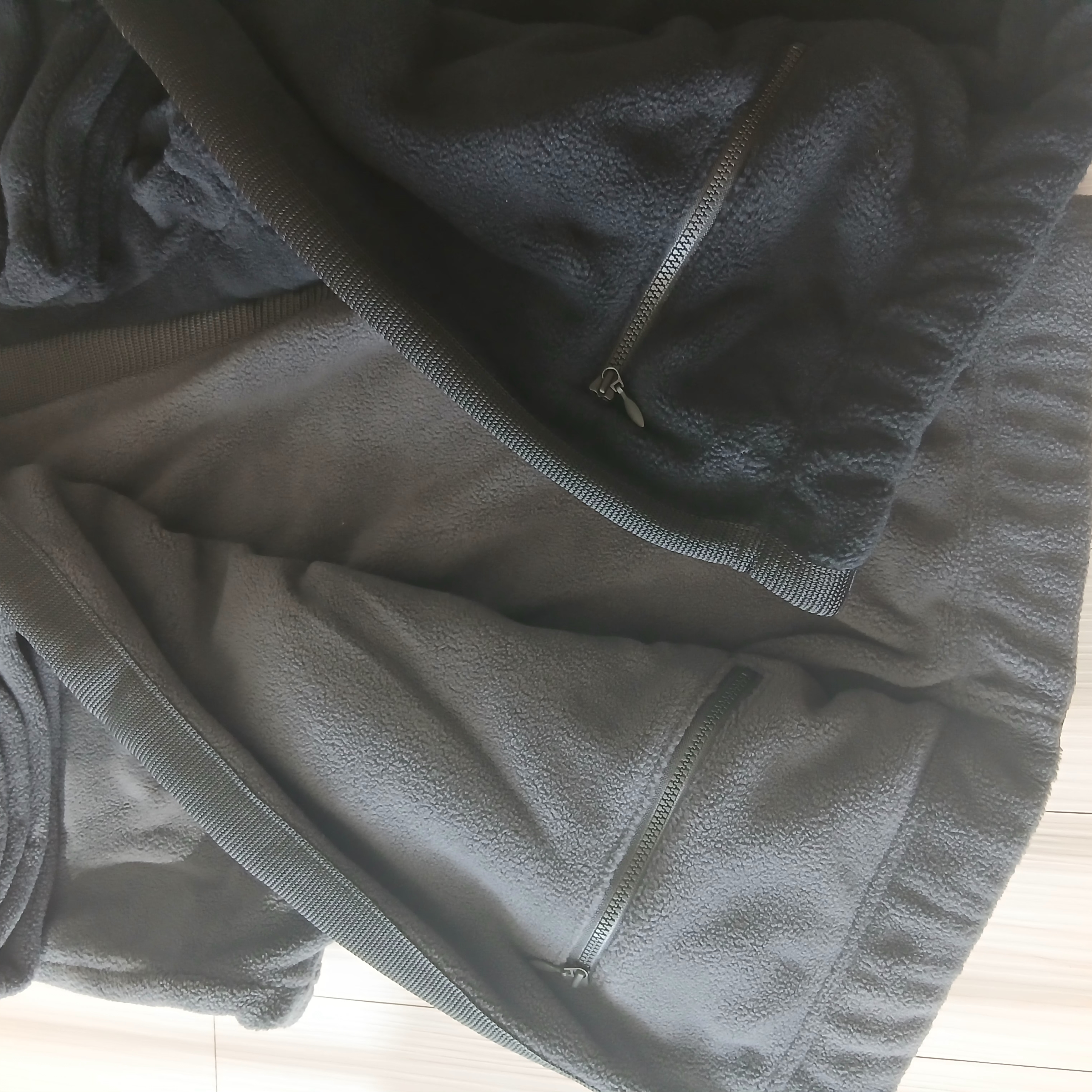 Uniqlo x Needles Fleece Wide Pants Black - KR, Uniqlo x Needles Fleece Wide Pants Dark Gray - KR 착용 스타일 - 5