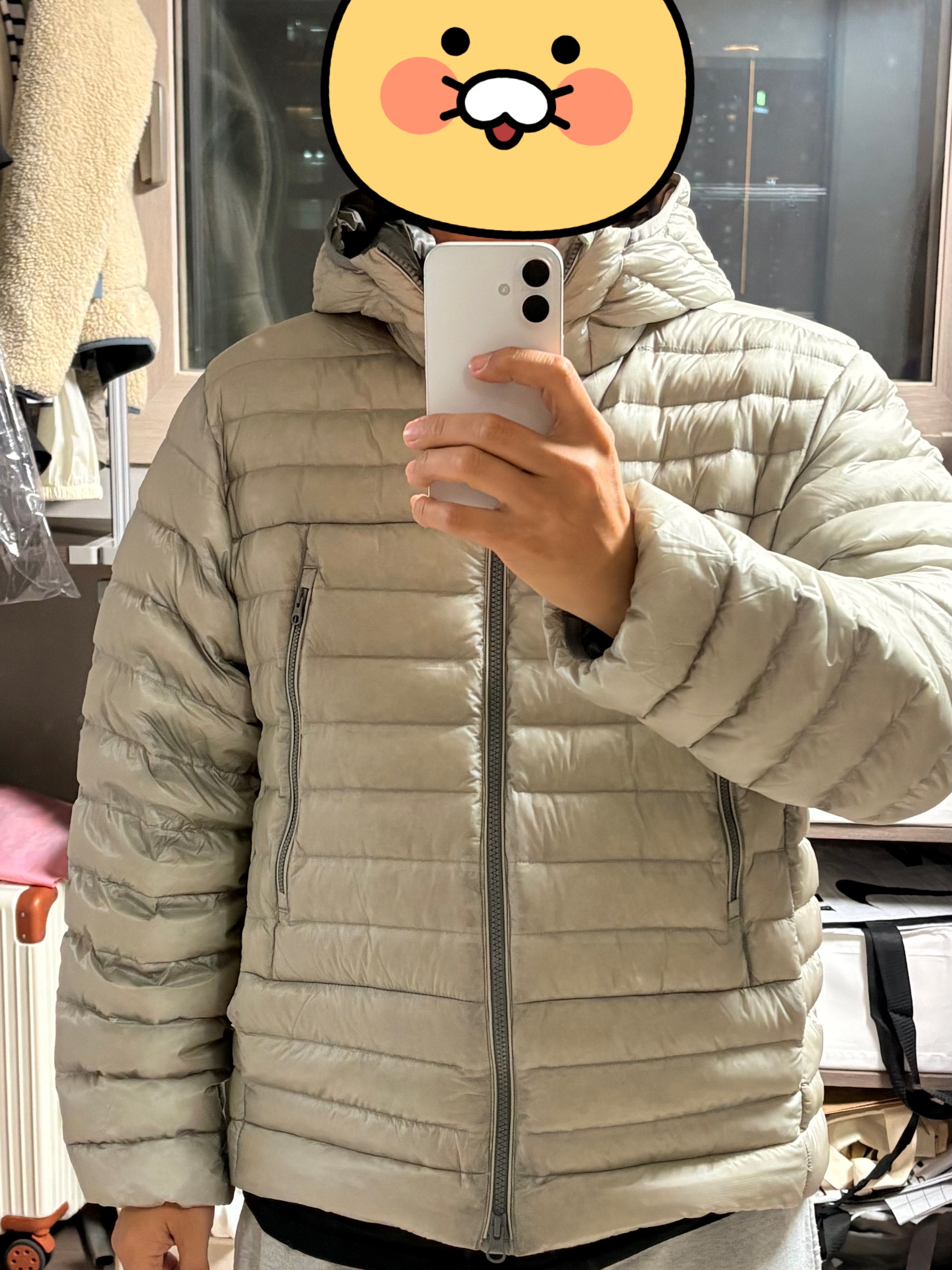Musinsa Standard City Leisure Sheer Ripstop Hooded Light Down Jacket Light Grey, The North Face Summit Mattehorn RDS Down Jacket Light Gray 착용 스타일 - 3