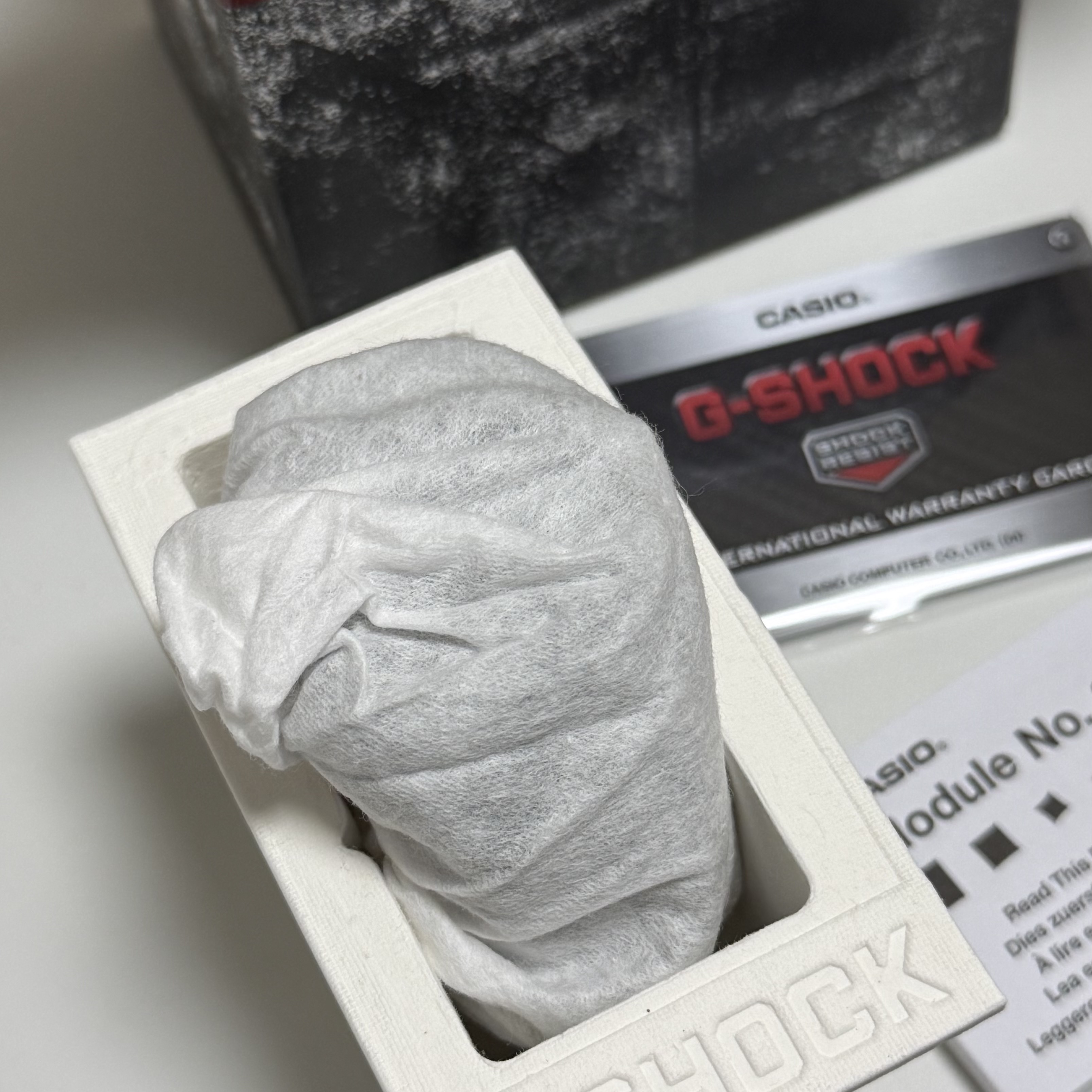 Casio G-Shock DW-5600UBB-1DR 착용 스타일 - 2