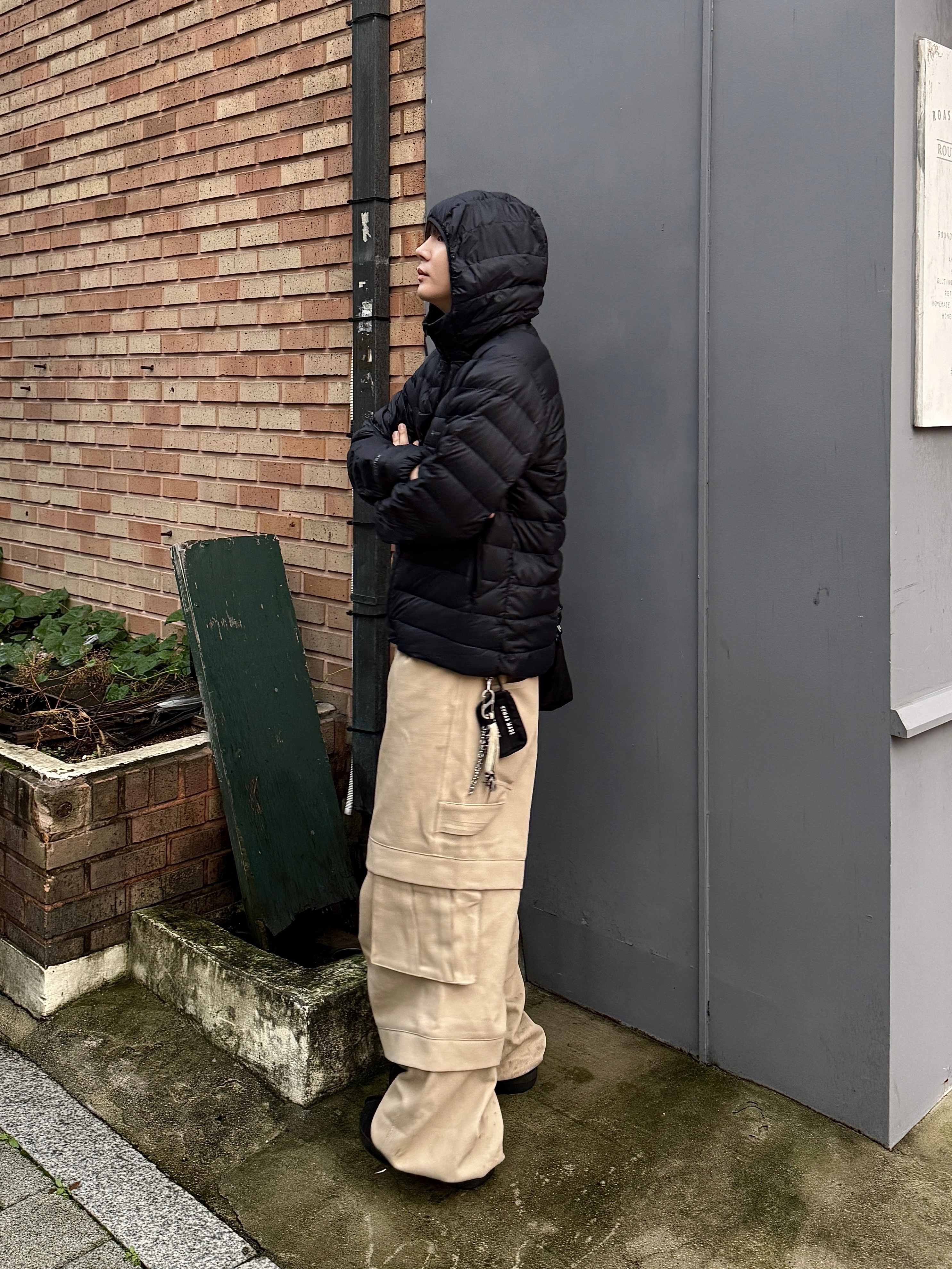 Kamien Titan Baggy Pants Beige, Reebok x Needles Beatnik Moc Core Black Extreme Purple 착용 스타일 - 2
