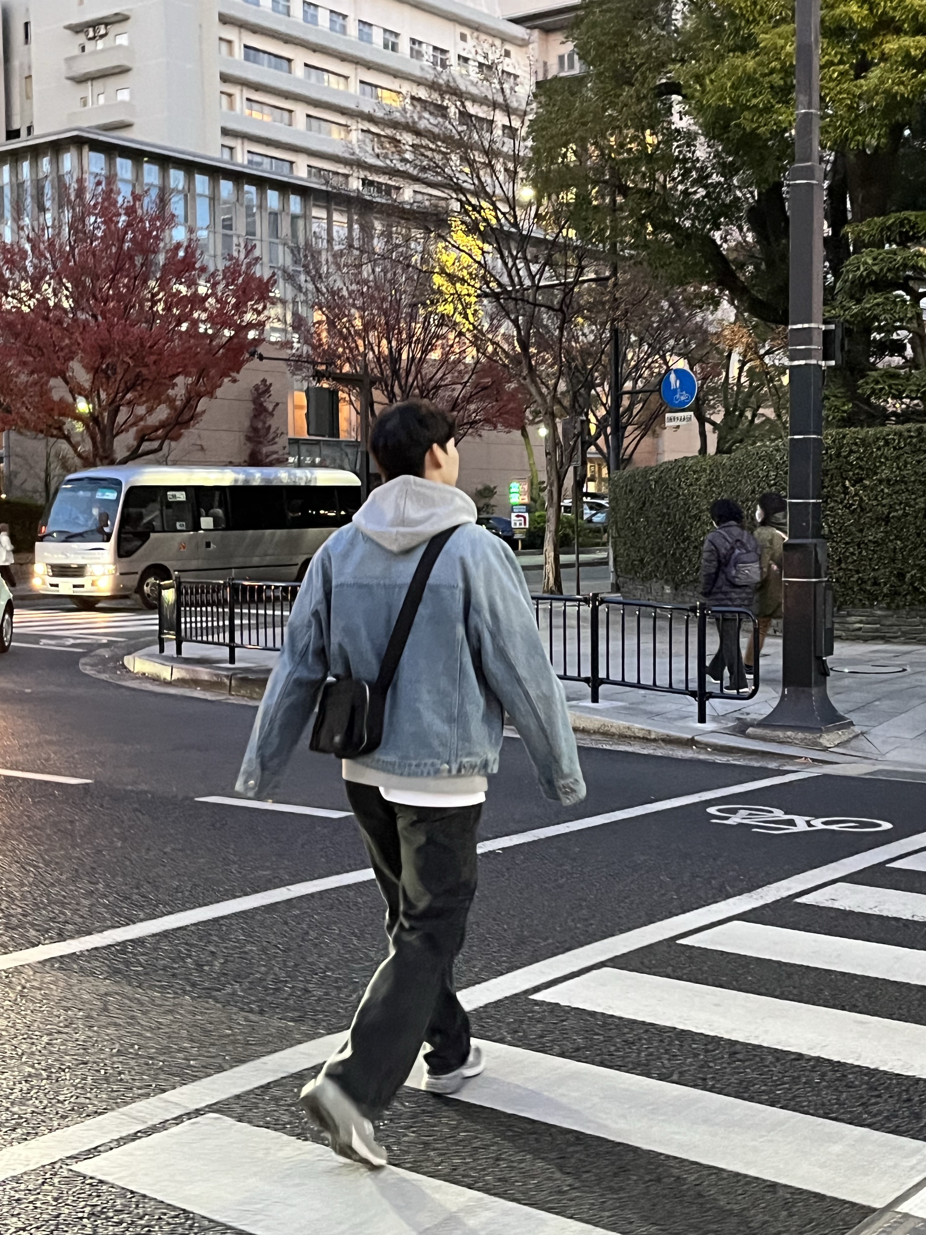 Solid Homme Denim Washing Jumper Grey - 23SS, Porter Tanker Shoulder Bag S Black 착용 스타일 - 4
