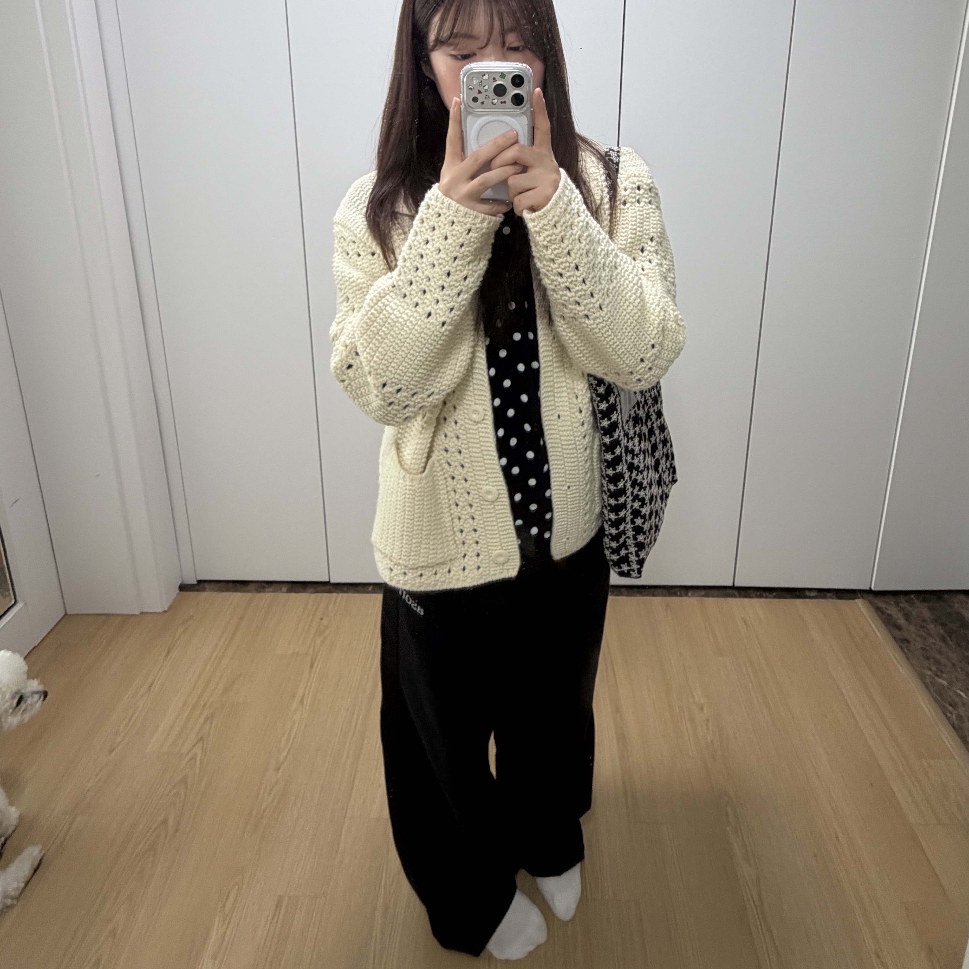 COYSEIO 038 Star Reversible Bag Black, Play Comme des Garcons Polka Dot Red Heart LS T-Shirt Black 착용 스타일