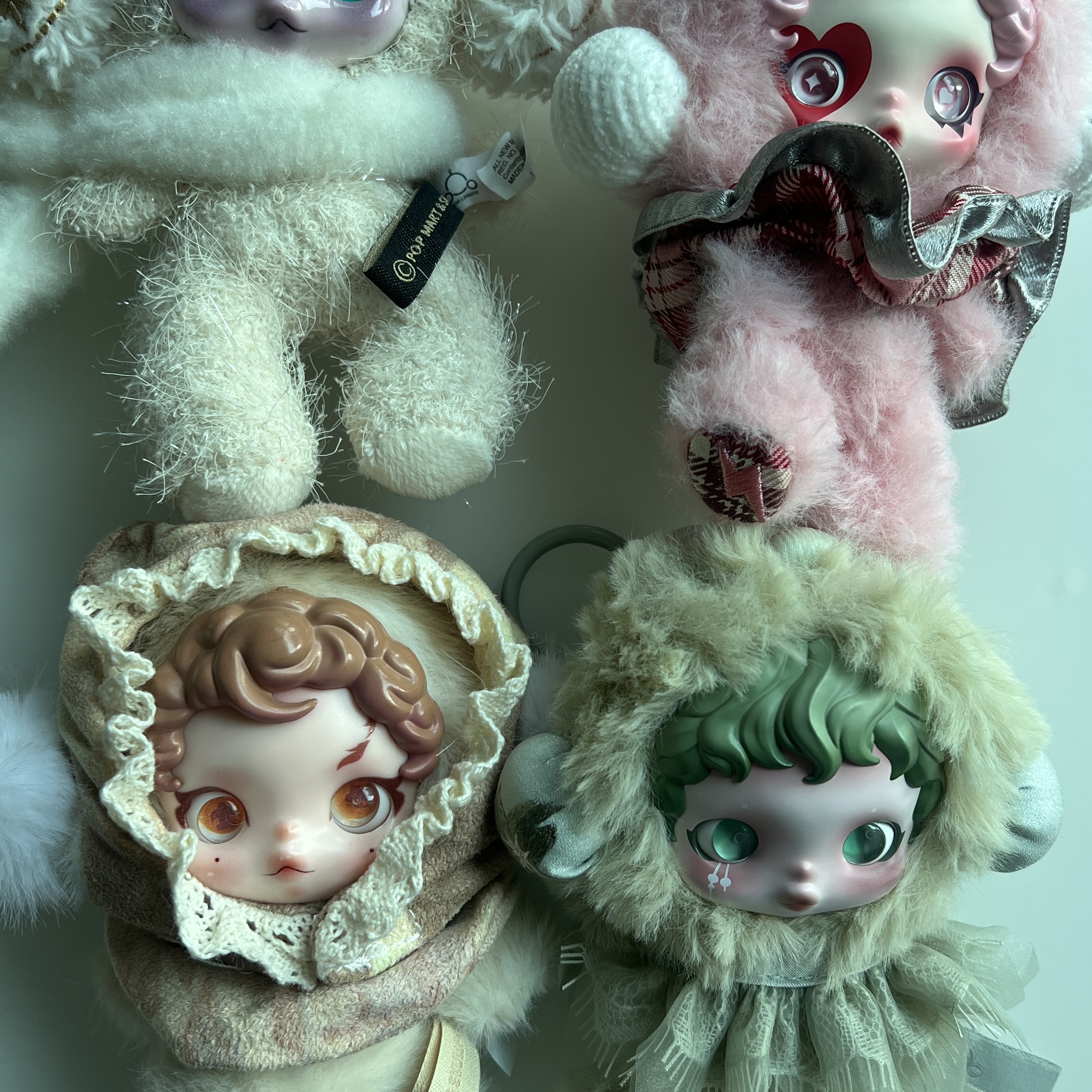 Pop Mart Skullpanda L’Impressionnisme Series Plush Doll (1 Blind Box), Pop Mart Skullpanda Winter Symphony Series Keyring Sealed Case (1 Blind Box) 착용 스타일 - 3