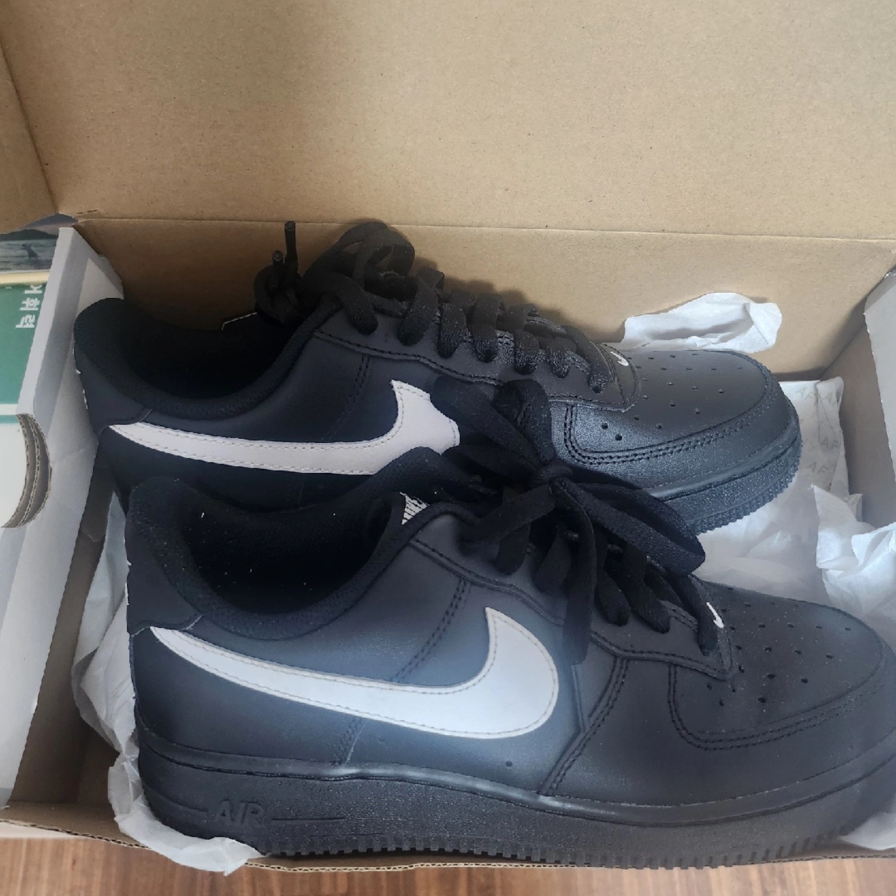 Nike Air Force 1 '07 Black White 착용 스타일