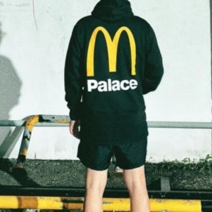 Palace x McDonald's Logo Hood Black - 23FW 착용 스타일