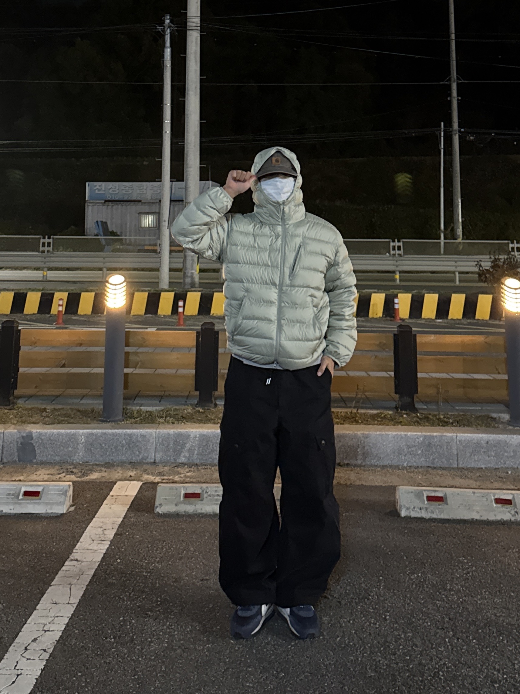 Musinsa Standard City Leisure Hooded Light Down Jacket Pistachio, Musinsa Standard City Leisure Sheer Ripstop Hooded Light Down Jacket Cloudy Blue 착용 스타일 - 1