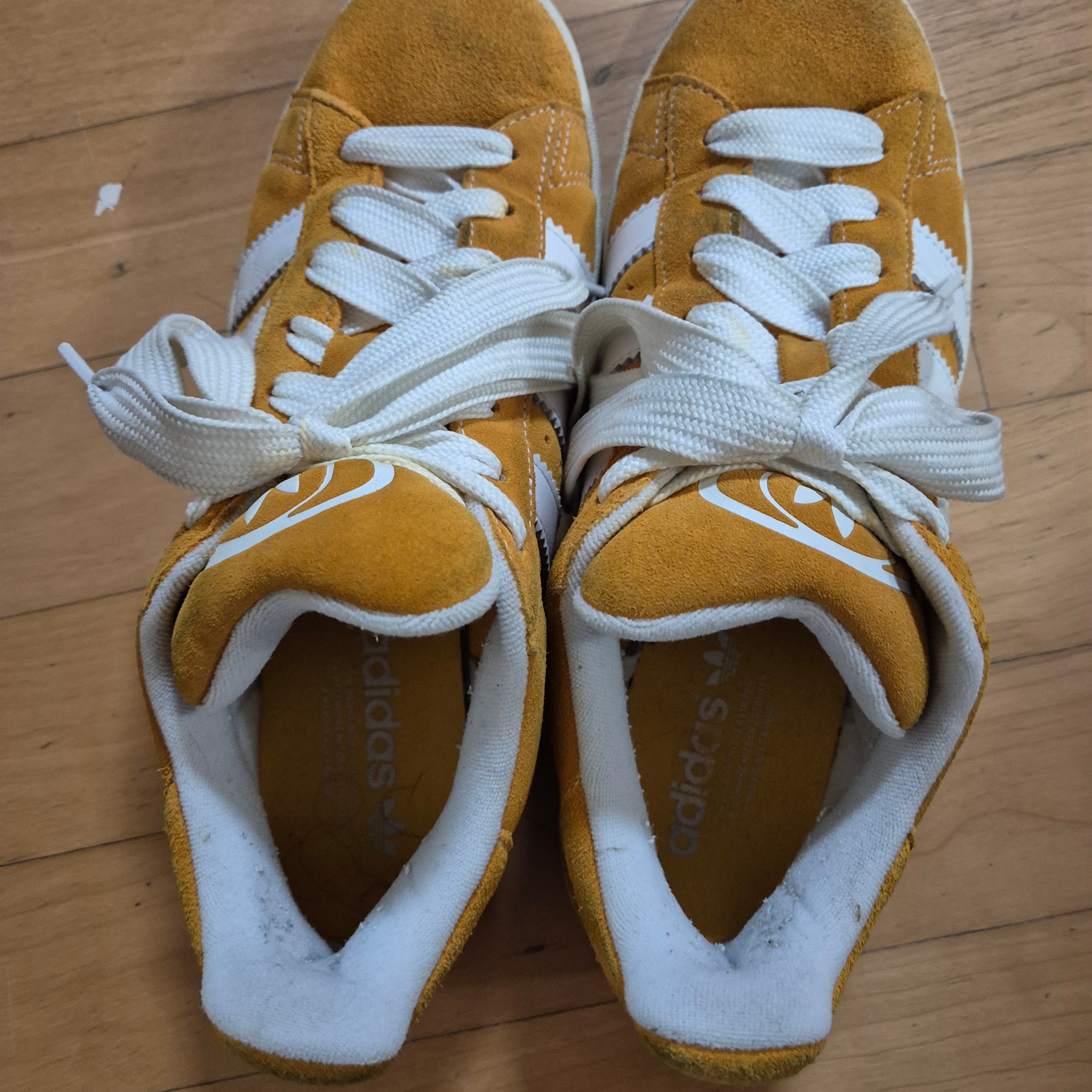 Adidas Campus 00s Pantone White 착용 스타일