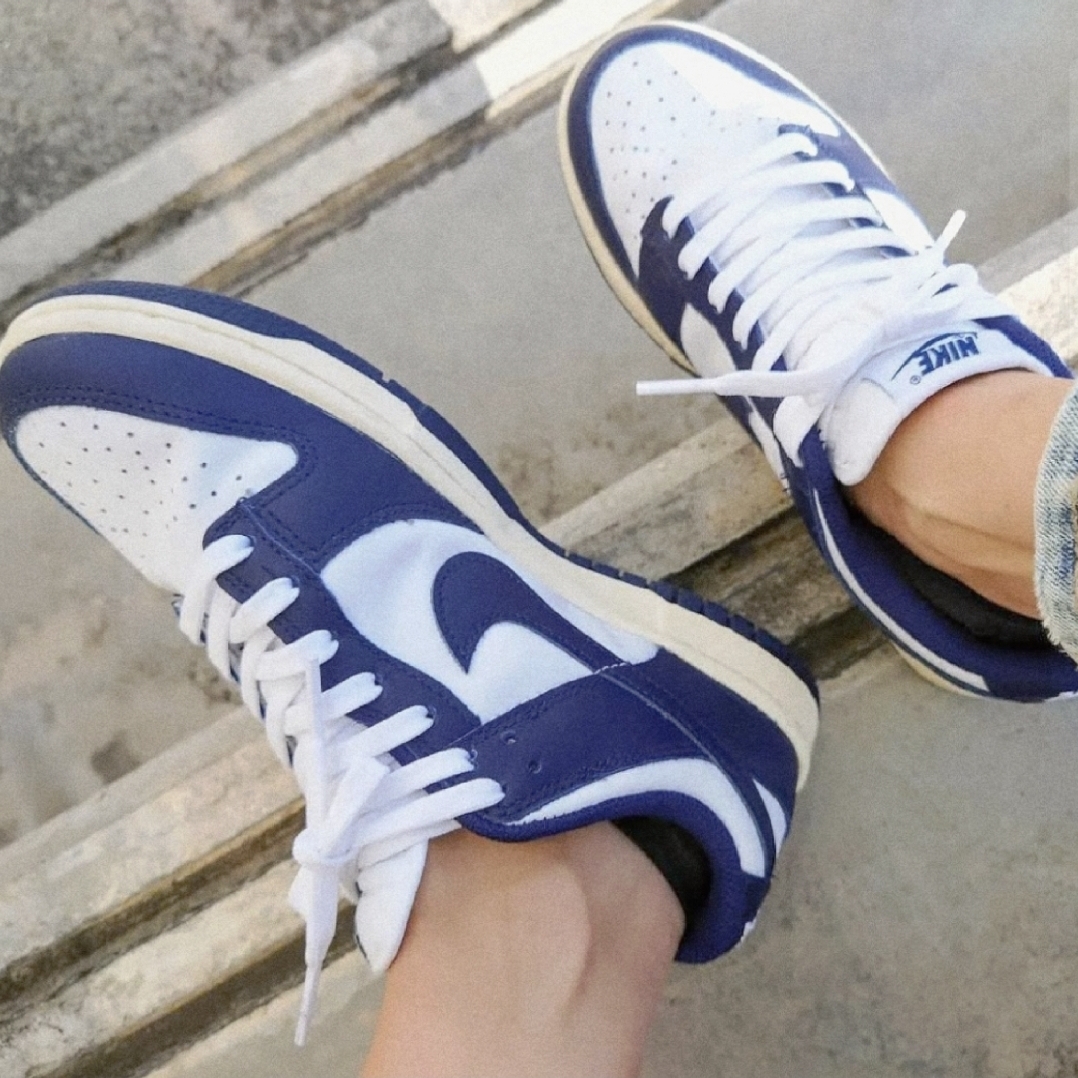 (W) Nike Dunk Low Vintage Midnight Navy 착용 스타일