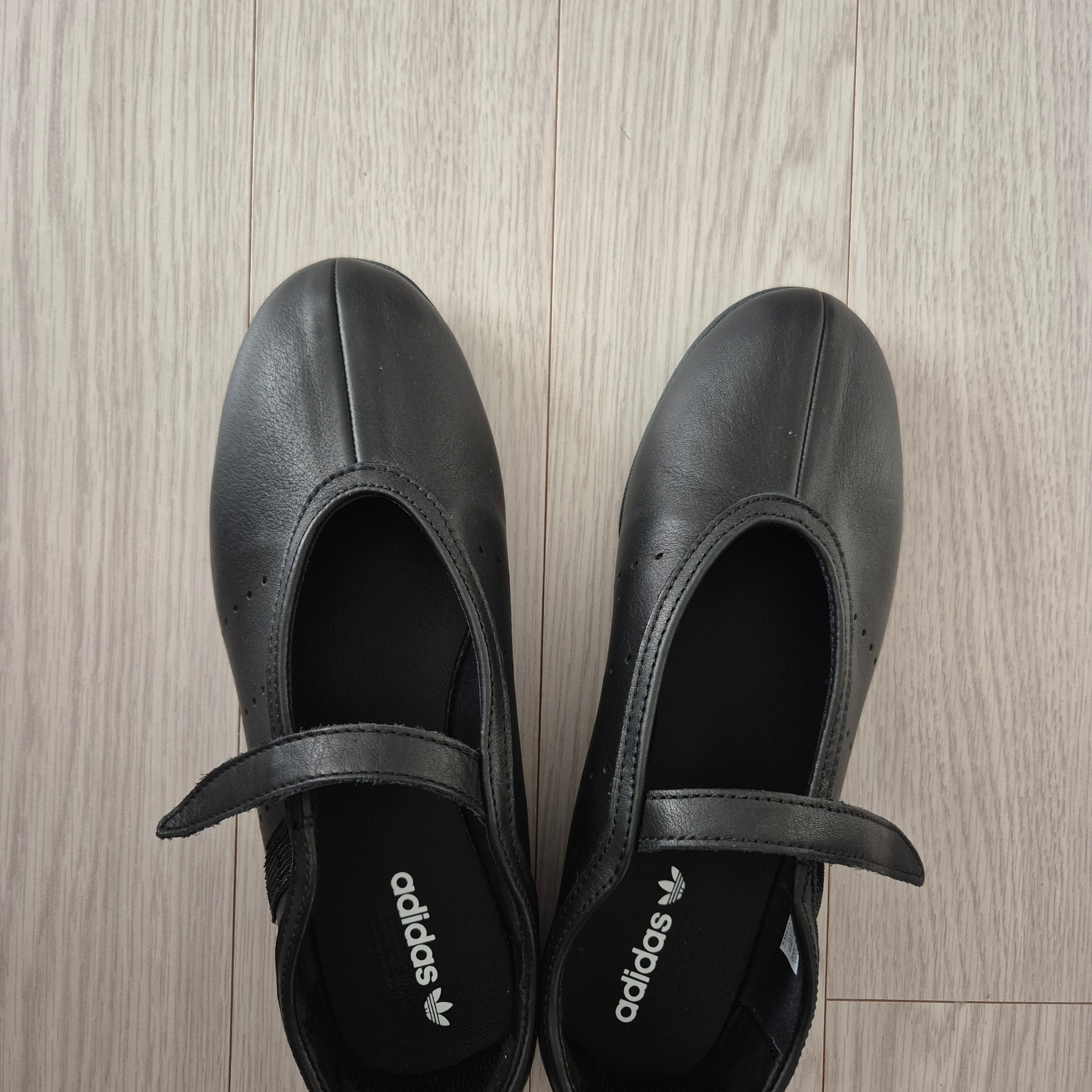 (W) Adidas Stan Smith Lo Pro Core Black 착용 스타일