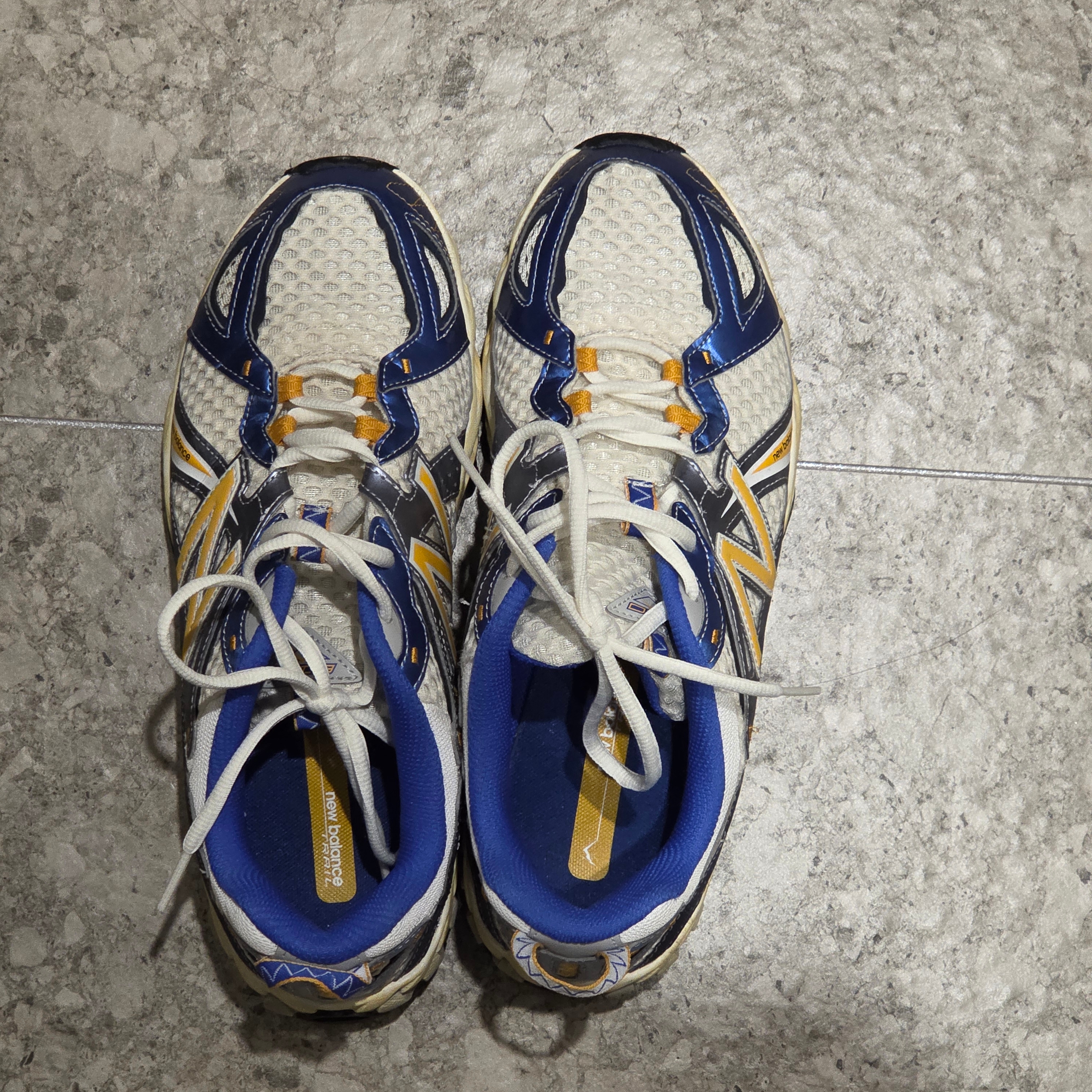 New Balance x Yeseyesee ML610 Atlantic Blue Varsity Gold 착용 스타일