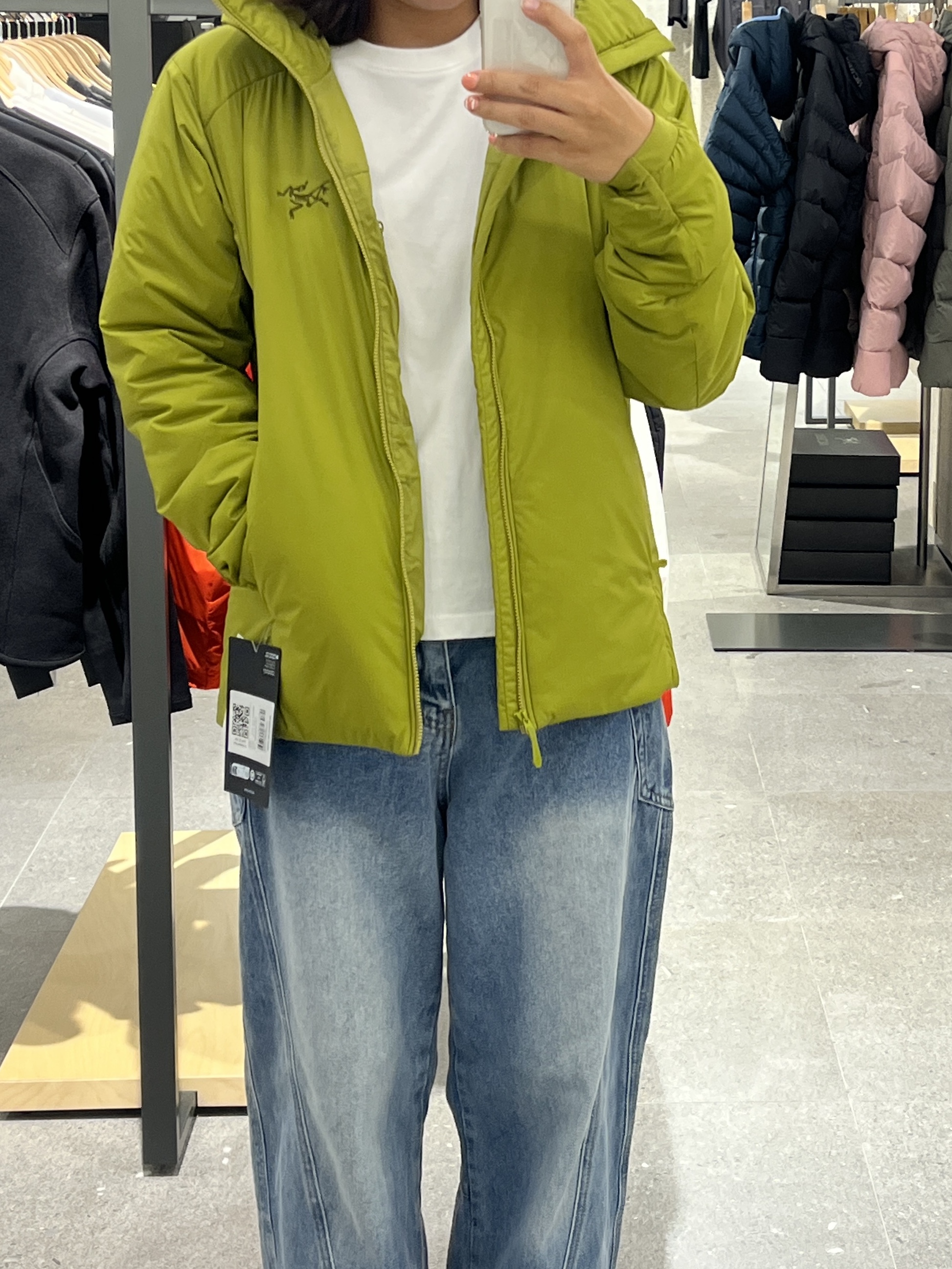 Arc'teryx Atom SV Hoody Olive Moss 착용 스타일 - 1